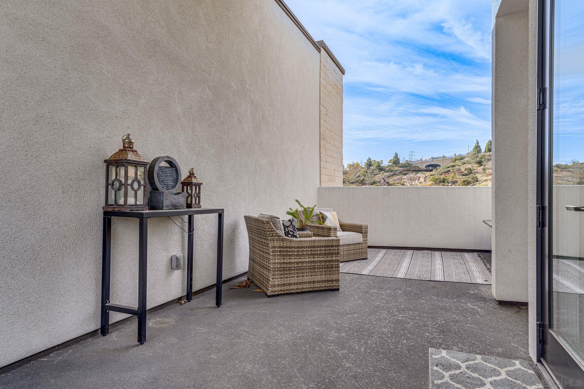 Detail Gallery Image 23 of 31 For 2804  Avella Circle, San Diego,  CA 92108 - 4 Beds | 3/1 Baths