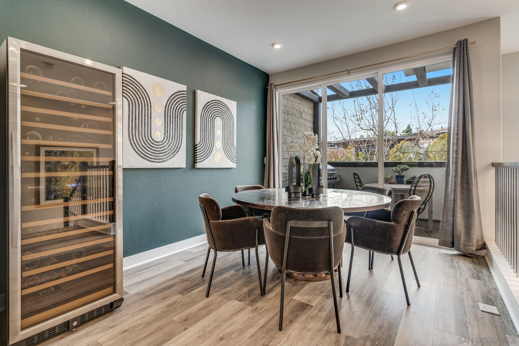 Detail Gallery Image 5 of 31 For 2804  Avella Circle, San Diego,  CA 92108 - 4 Beds | 3/1 Baths