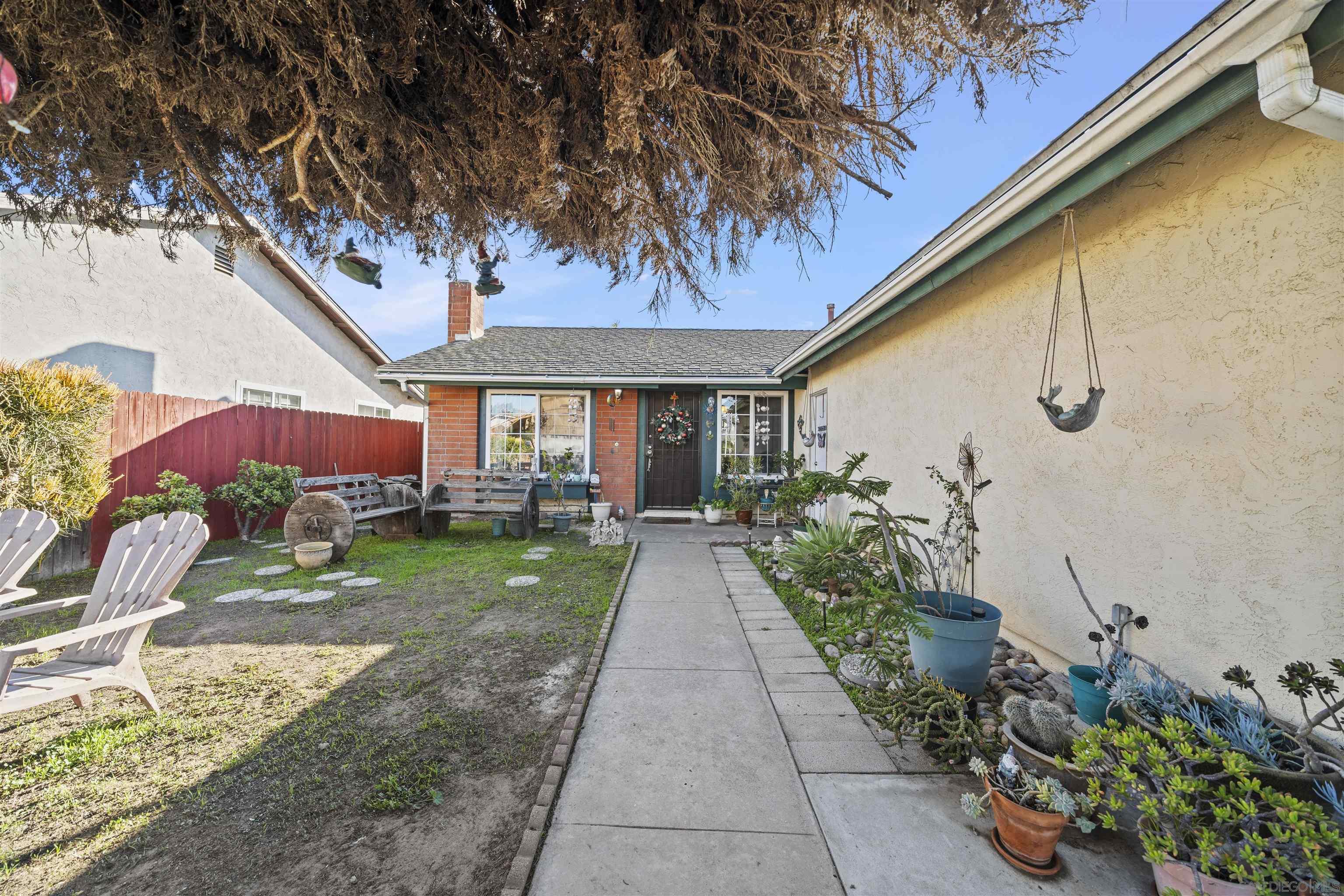 Detail Gallery Image 6 of 38 For 2621  Alosta St, San Diego,  CA 92154 - 3 Beds | 2 Baths