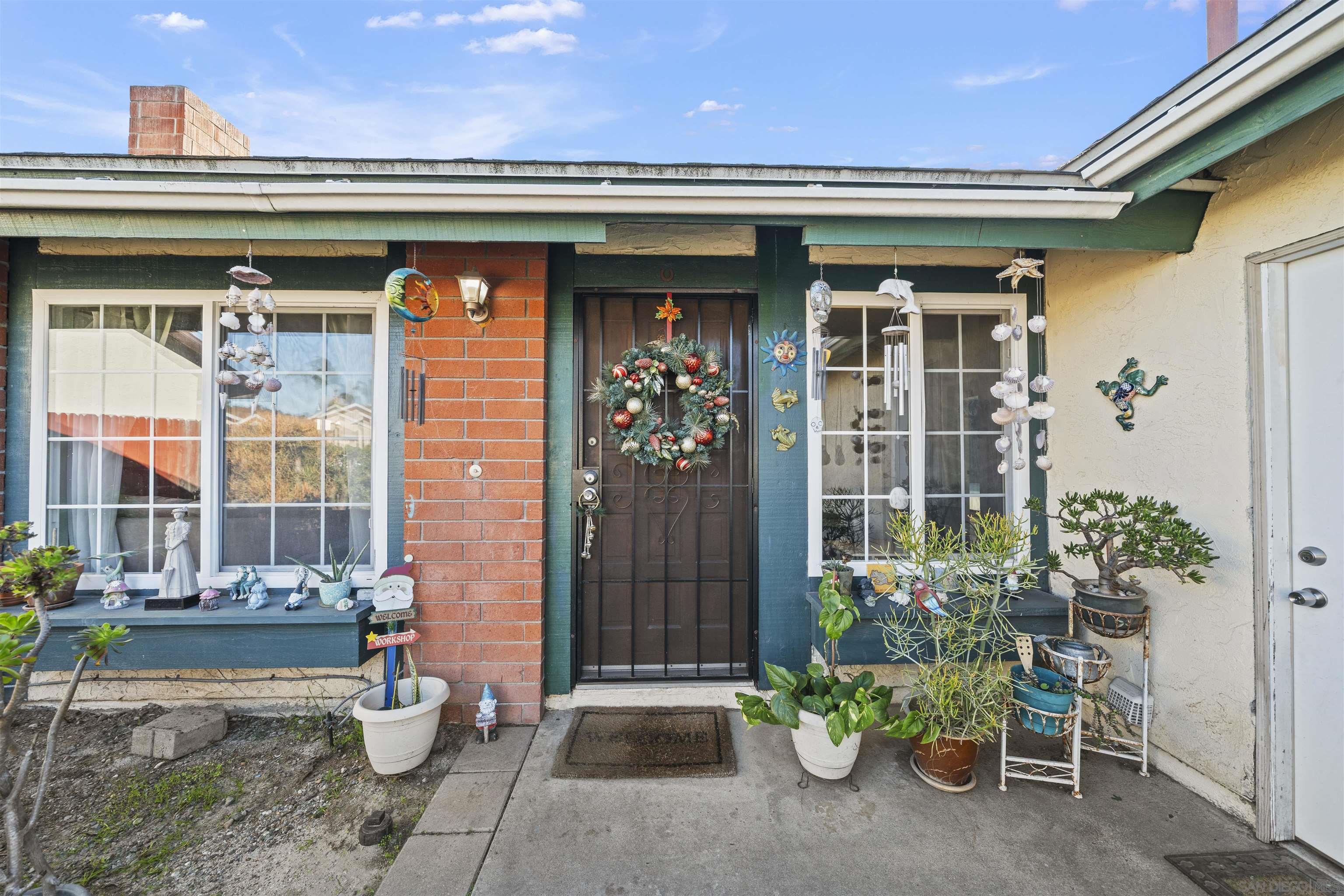 Detail Gallery Image 7 of 38 For 2621  Alosta St, San Diego,  CA 92154 - 3 Beds | 2 Baths