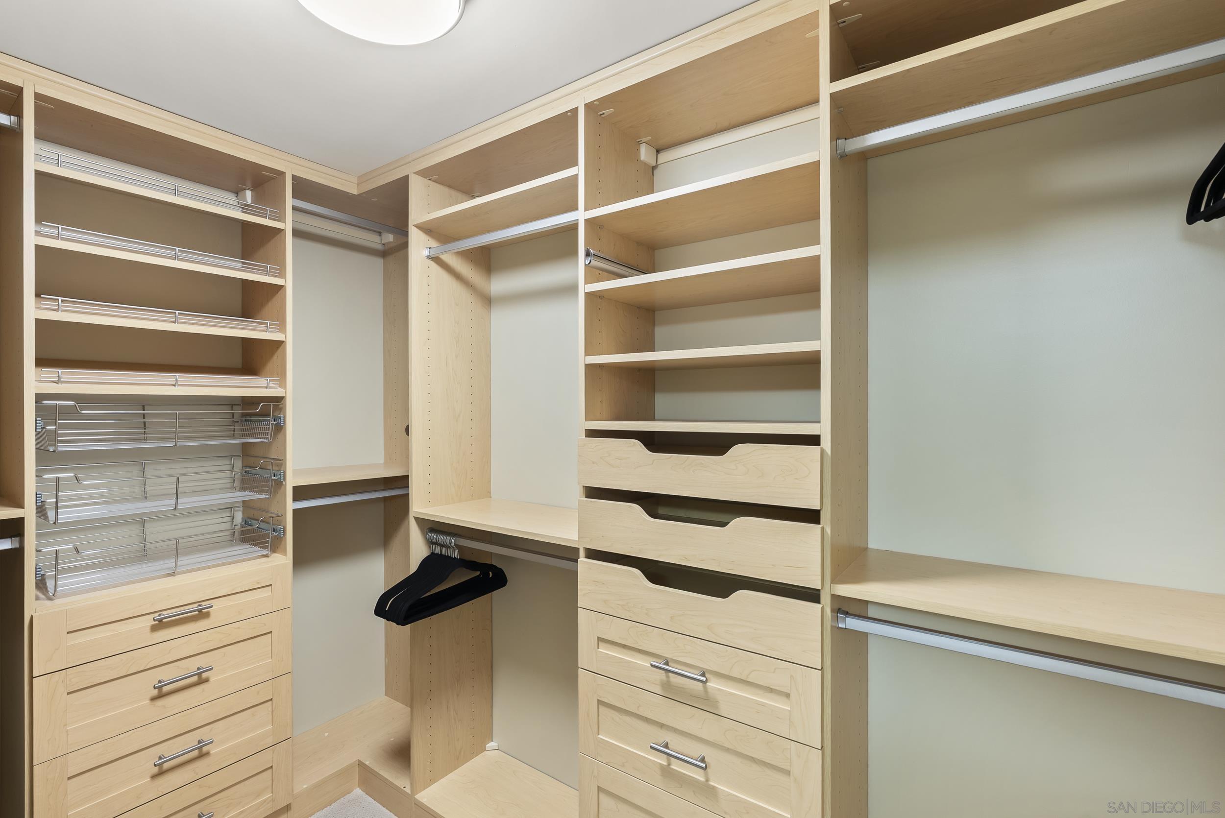 Detail Gallery Image 22 of 40 For 5420  La Jolla Blvd  B302, La Jolla,  CA 92037 - 2 Beds | 2 Baths