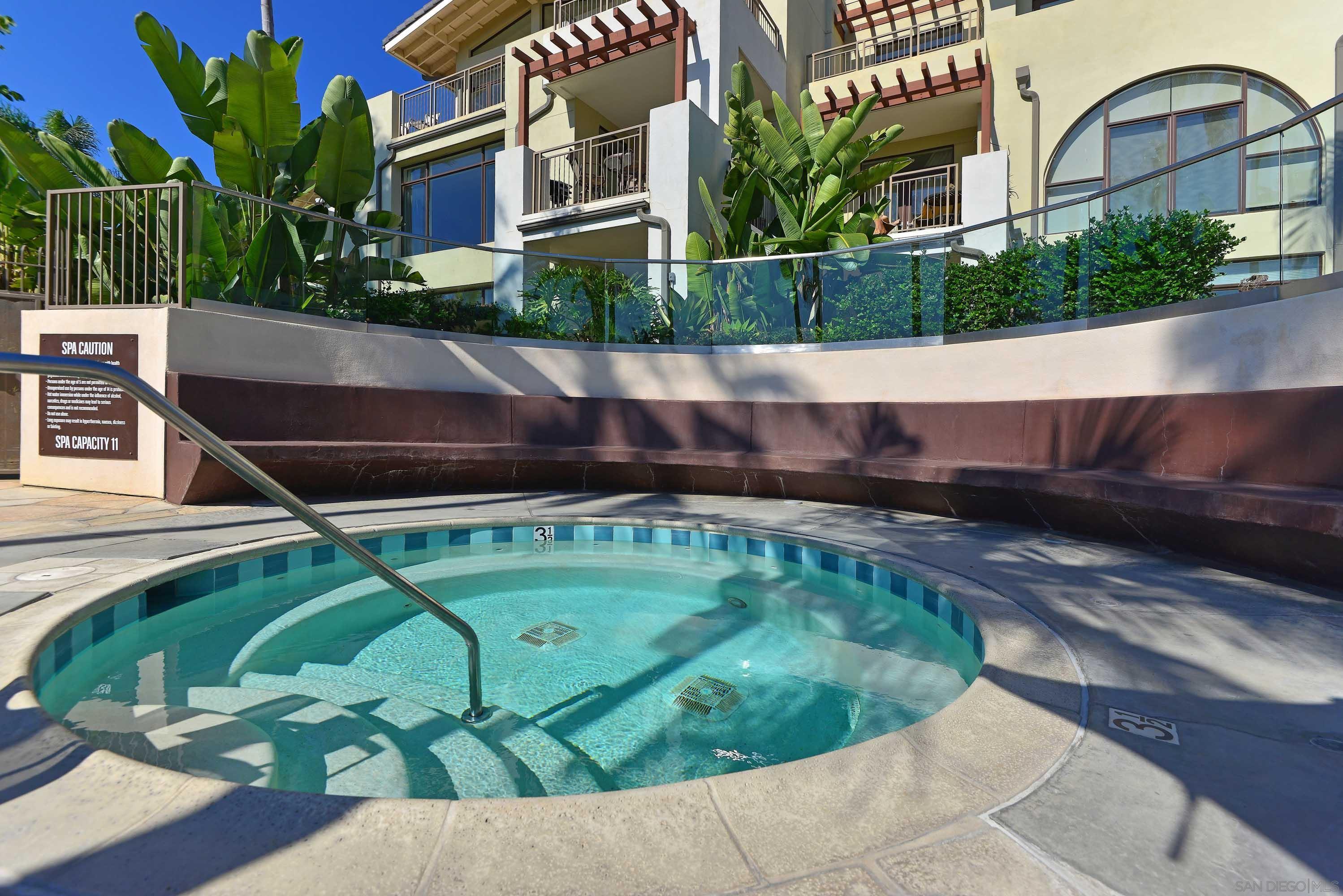Detail Gallery Image 38 of 40 For 5420  La Jolla Blvd  B302, La Jolla,  CA 92037 - 2 Beds | 2 Baths