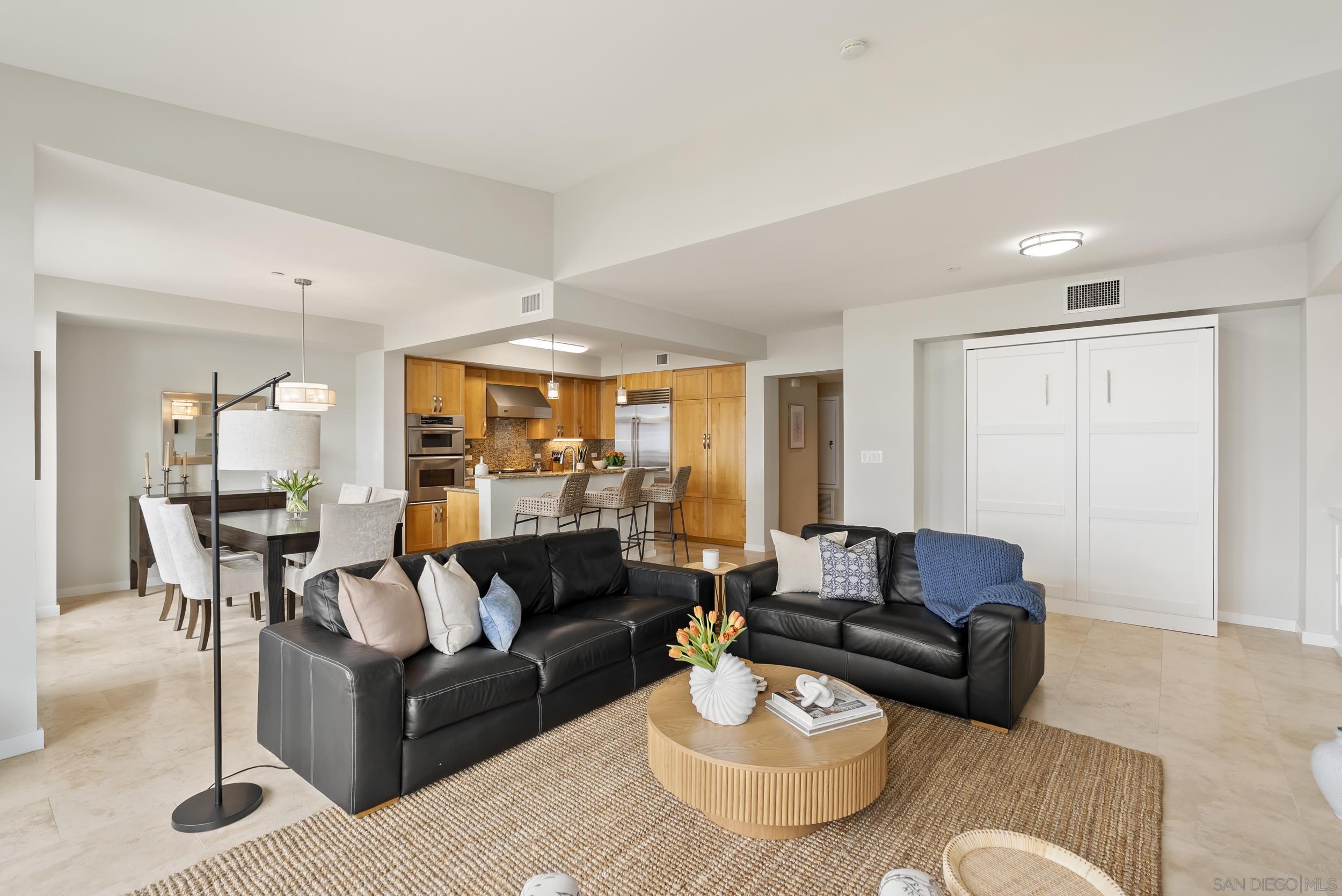 Detail Gallery Image 6 of 40 For 5420  La Jolla Blvd  B302, La Jolla,  CA 92037 - 2 Beds | 2 Baths