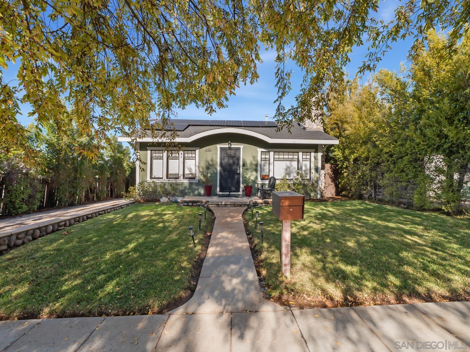 Front Image Thumbnail for SD250045373