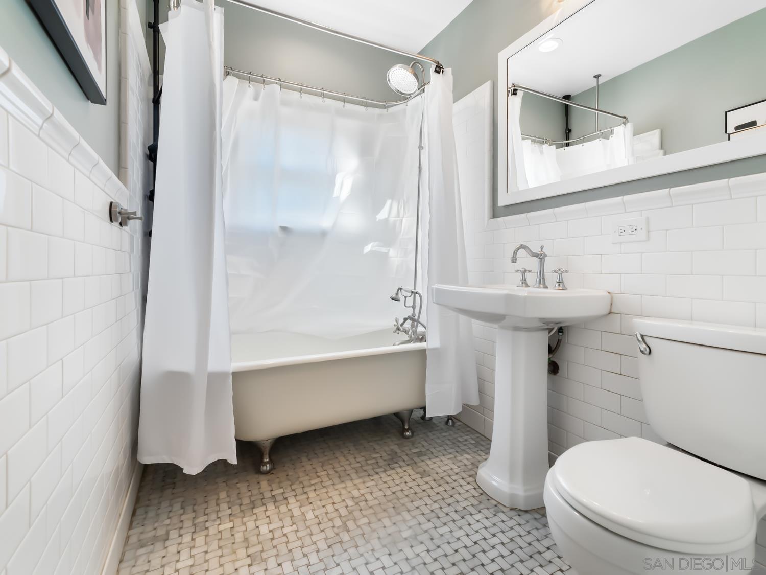 Detail Gallery Image 27 of 49 For 248 W W 9th Ave, Escondido,  CA 92025 - 2 Beds | 1 Baths