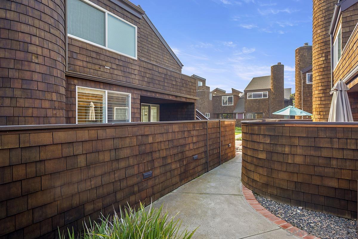 Detail Gallery Image 4 of 40 For 325 S S Sierra Ave  25, Solana Beach,  CA 92075 - 2 Beds | 2 Baths