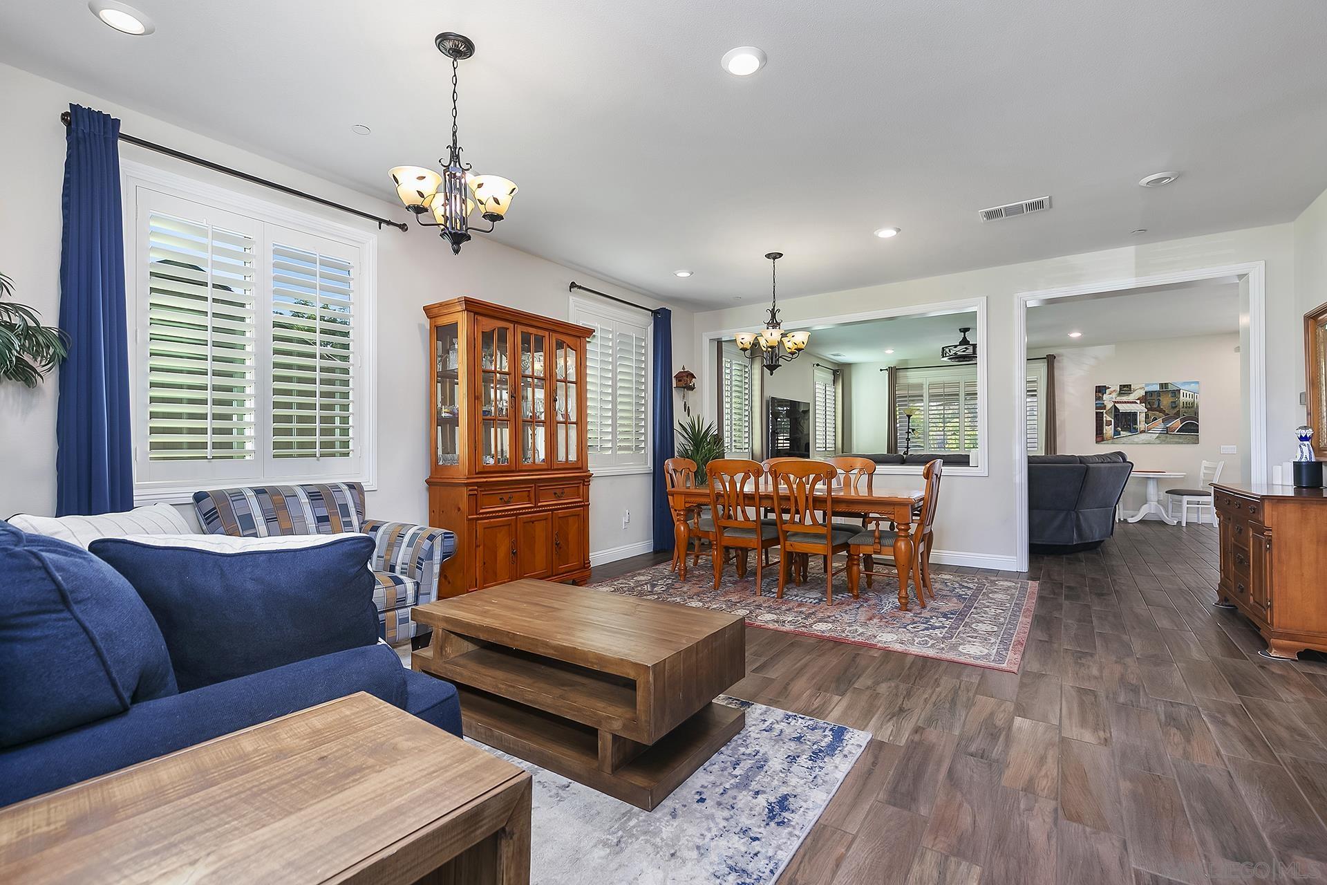 Detail Gallery Image 16 of 66 For 2025  Campo Verde Ct, Escondido,  CA 92026 - 4 Beds | 4/1 Baths