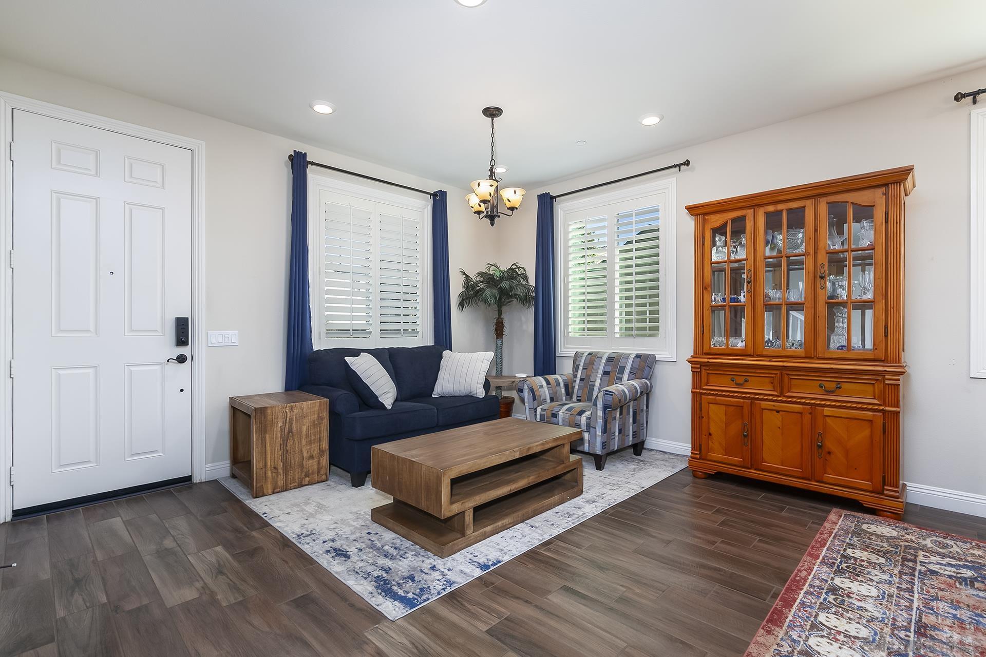 Detail Gallery Image 17 of 66 For 2025  Campo Verde Ct, Escondido,  CA 92026 - 4 Beds | 4/1 Baths