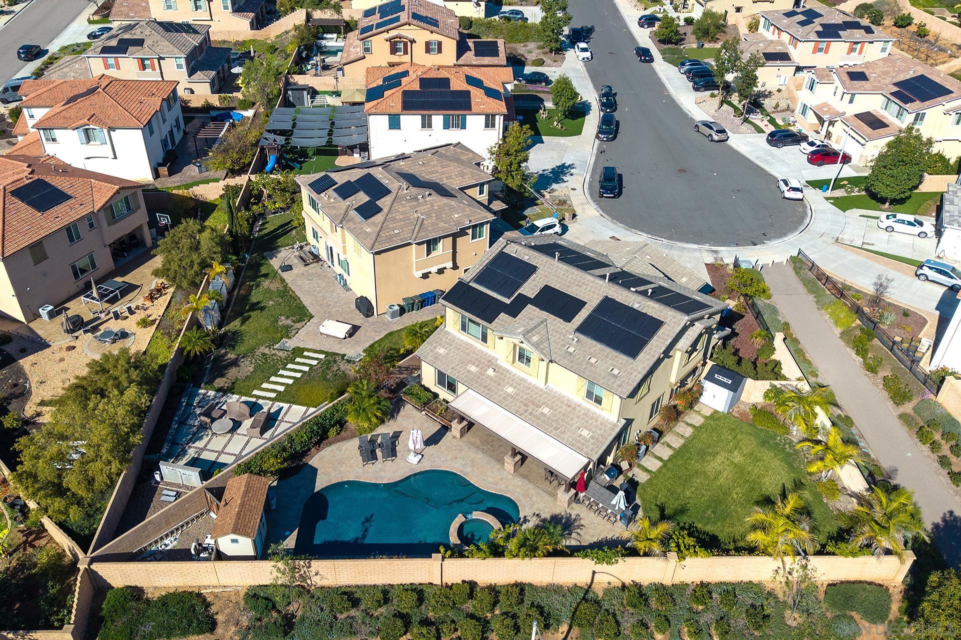 Detail Gallery Image 5 of 66 For 2025  Campo Verde Ct, Escondido,  CA 92026 - 4 Beds | 4/1 Baths