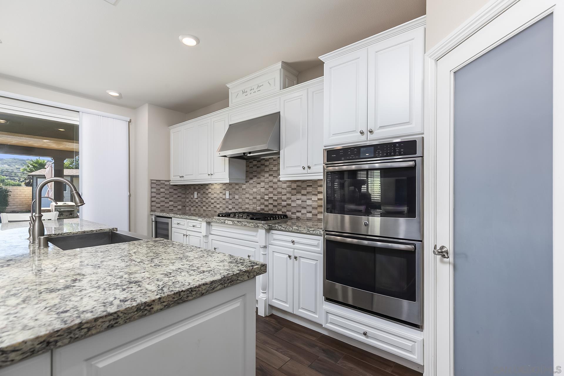 Detail Gallery Image 10 of 66 For 2025  Campo Verde Ct, Escondido,  CA 92026 - 4 Beds | 4/1 Baths