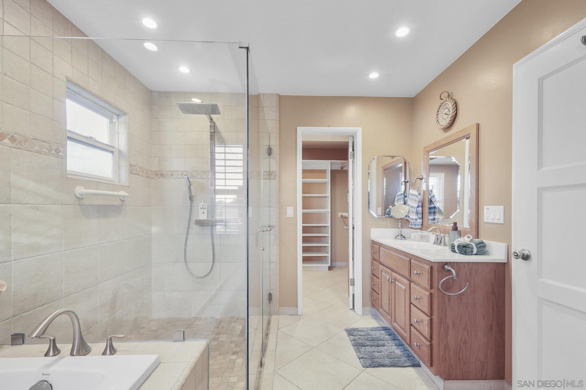 Detail Gallery Image 11 of 27 For 695  Fifth Ave, Chula Vista,  CA 91910 - 3 Beds | 2 Baths