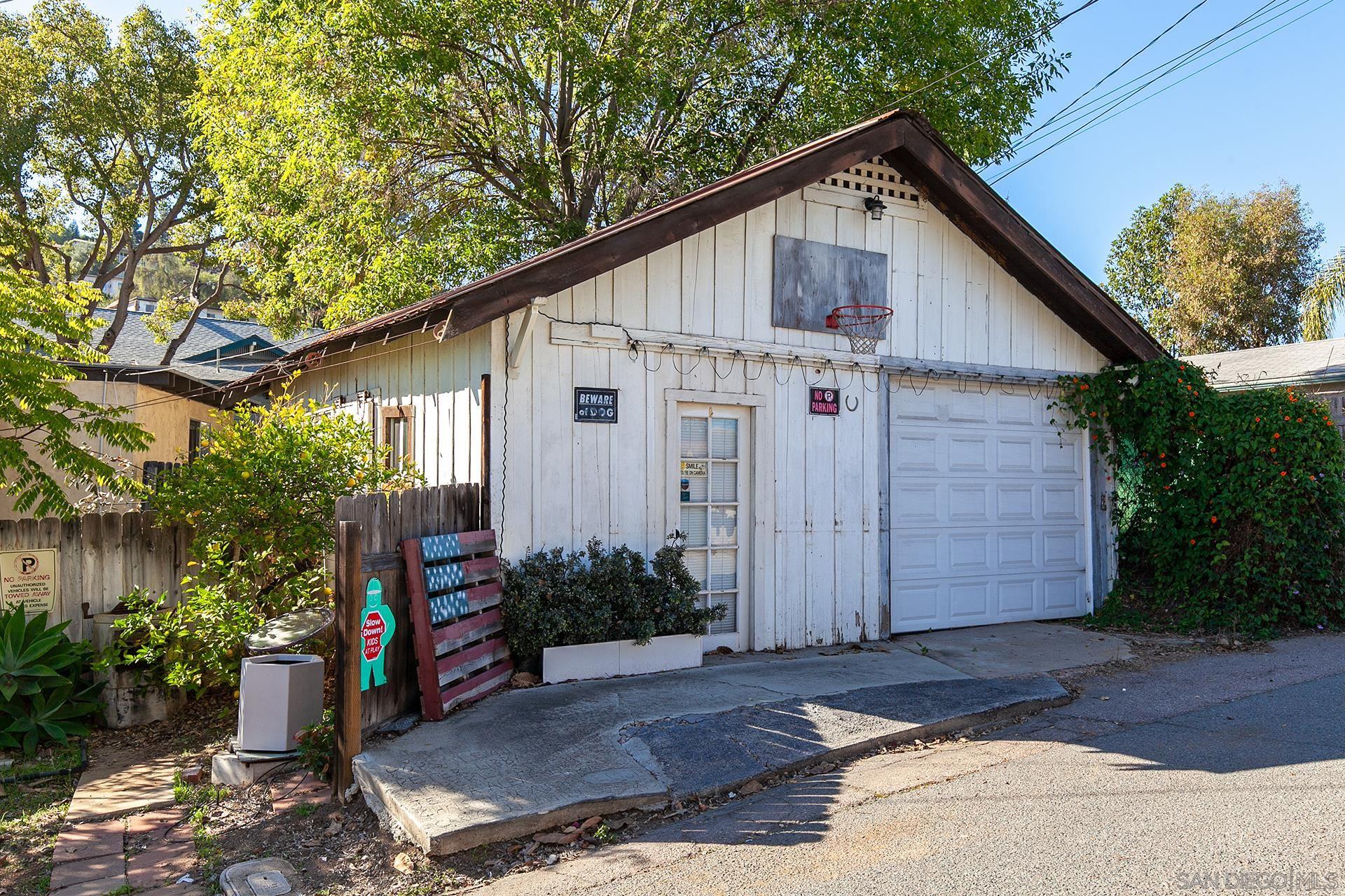 Detail Gallery Image 16 of 25 For 8260-62  Pasadena Ave, La Mesa,  CA 91941 - – Beds | – Baths