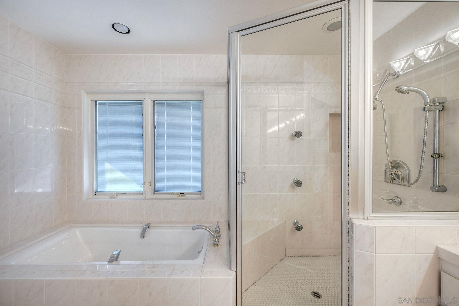 Detail Gallery Image 23 of 52 For 17784  via Graacia, San Diego,  CA 92128 - 3 Beds | 2 Baths