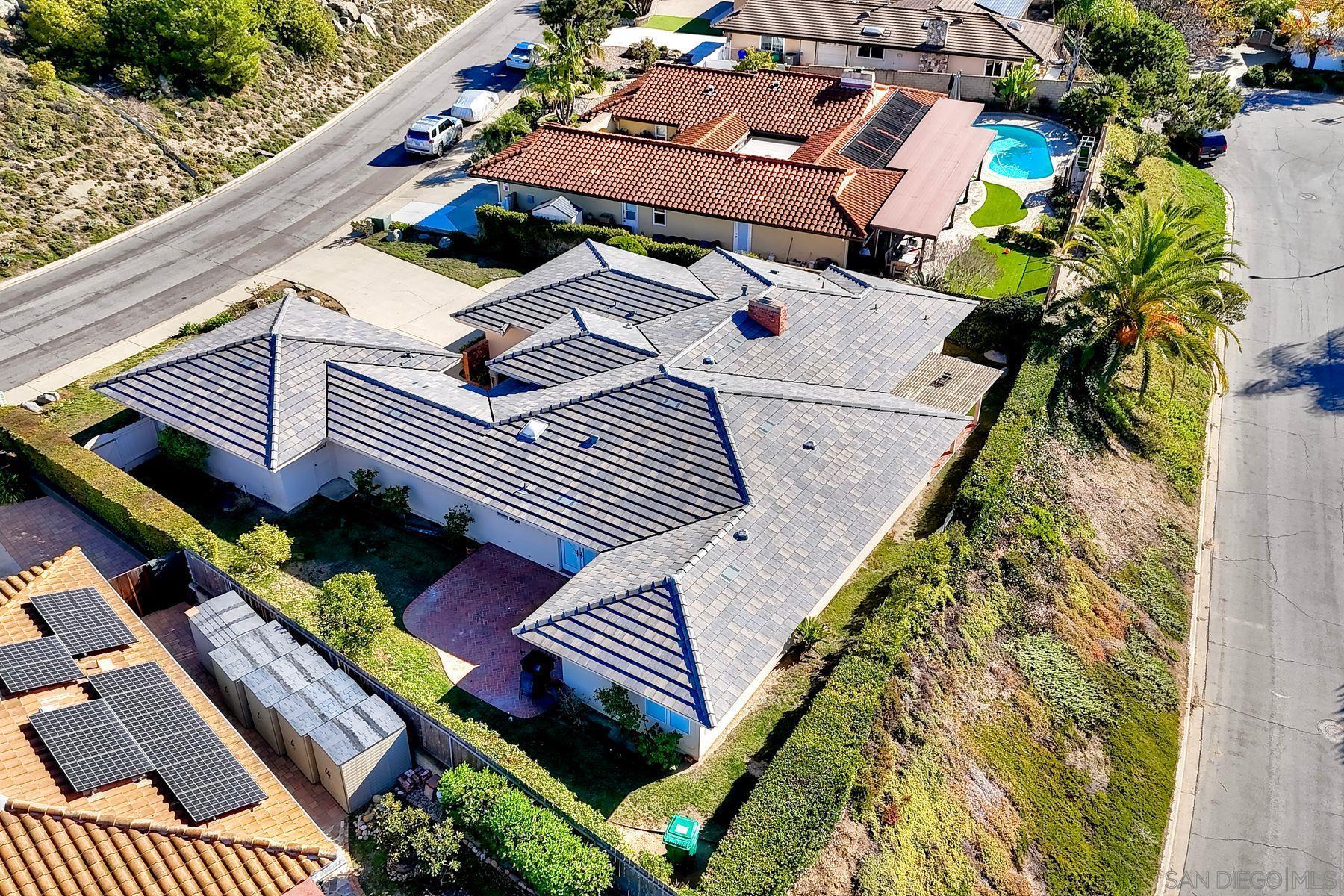 Detail Gallery Image 37 of 52 For 17784  via Graacia, San Diego,  CA 92128 - 3 Beds | 2 Baths