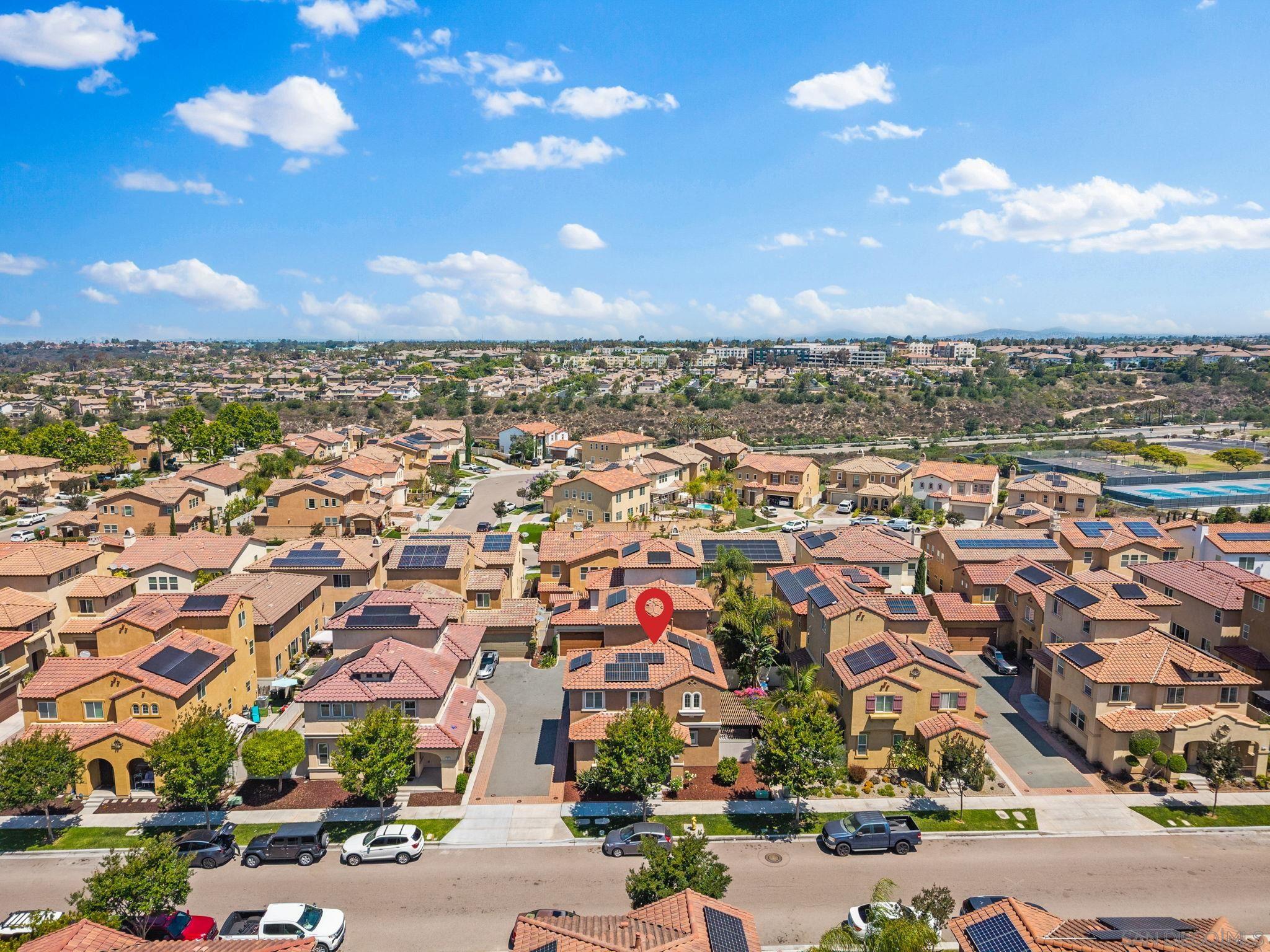 Detail Gallery Image 3 of 26 For 1457  Carpinteria, Chula Vista,  CA 91913 - 5 Beds | 3/1 Baths