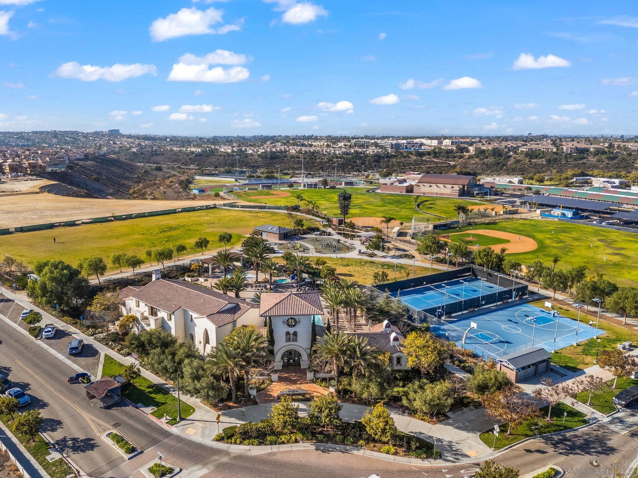 Detail Gallery Image 22 of 26 For 1457  Carpinteria, Chula Vista,  CA 91913 - 5 Beds | 3/1 Baths