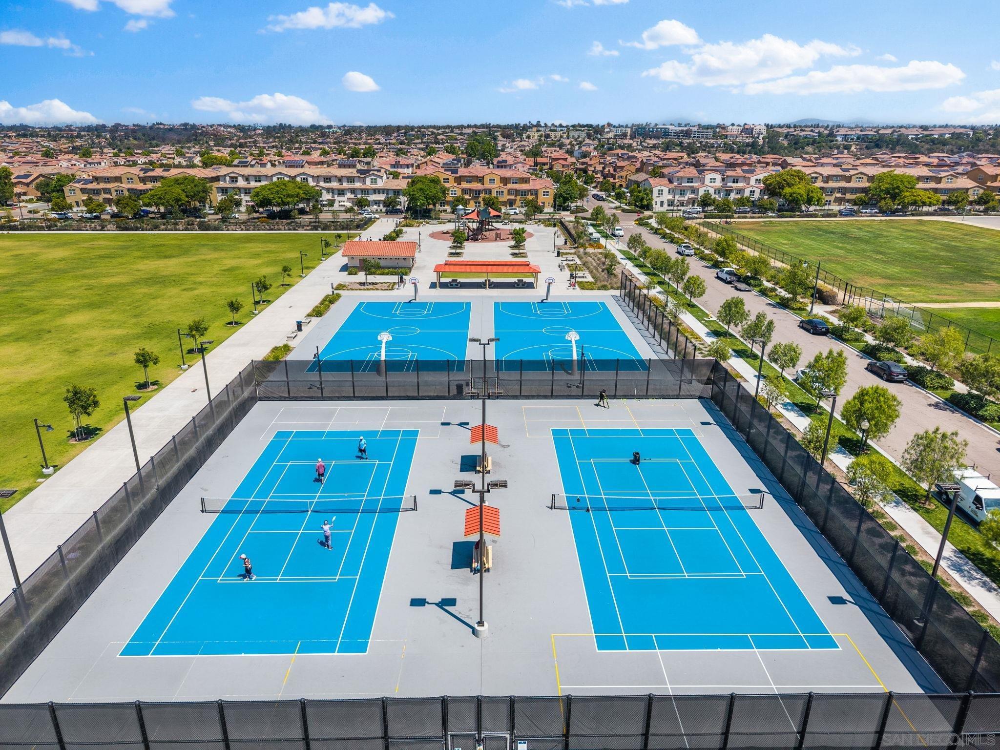 Detail Gallery Image 24 of 26 For 1457  Carpinteria, Chula Vista,  CA 91913 - 5 Beds | 3/1 Baths