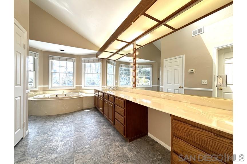 Detail Gallery Image 10 of 15 For 920  Country Club, Coronado,  CA 92118 - 5 Beds | 5/1 Baths