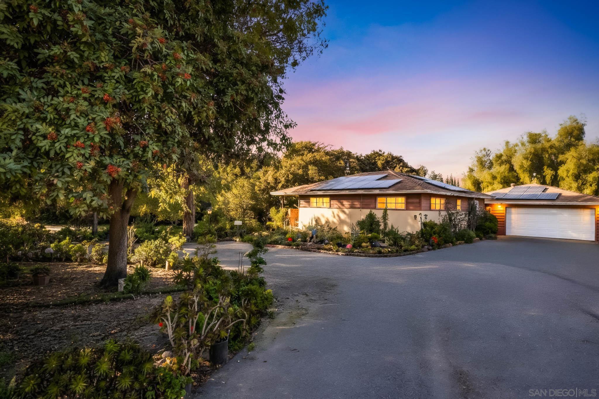 Front Image Thumbnail for SD250045392