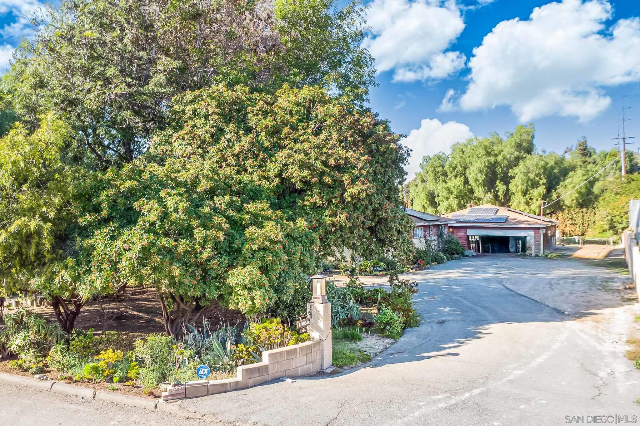 Detail Gallery Image 2 of 43 For 4370  Lynndale Ln, Chula Vista,  CA 91910 - 3 Beds | 2 Baths