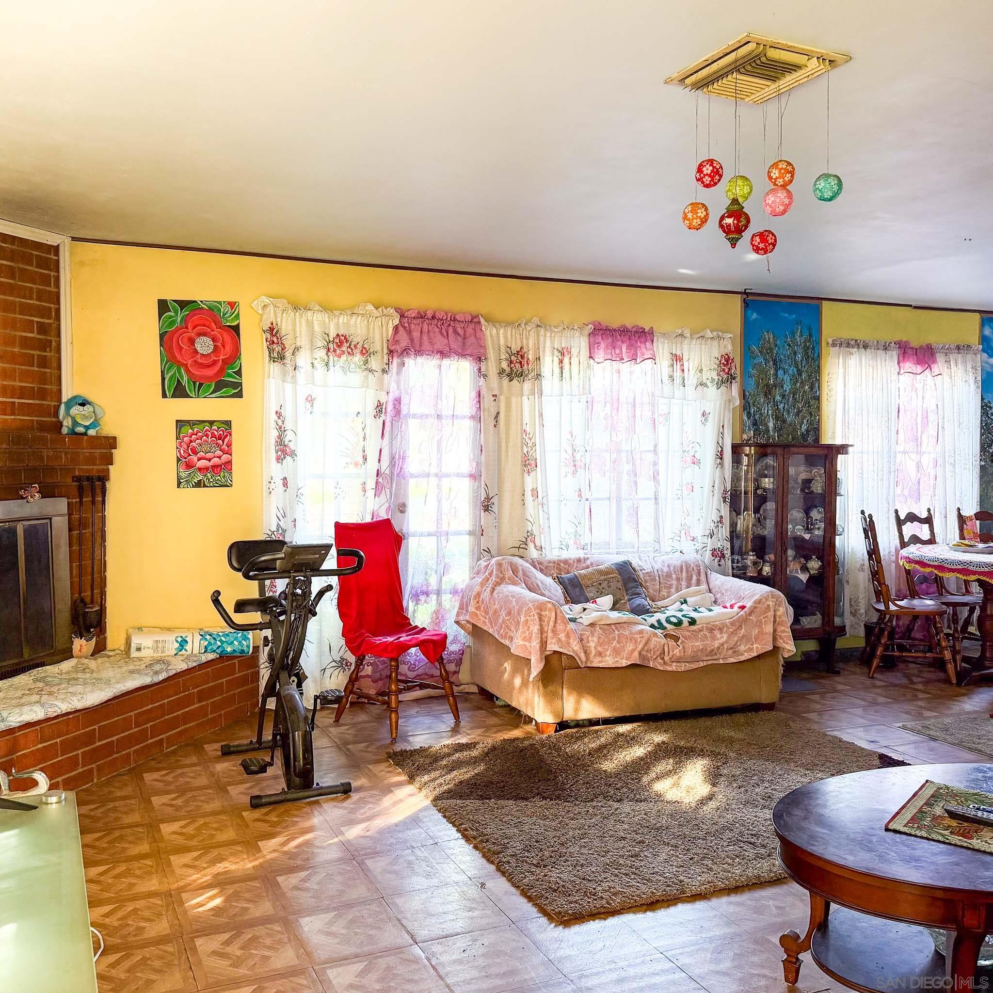 Detail Gallery Image 6 of 43 For 4370  Lynndale Ln, Chula Vista,  CA 91910 - 3 Beds | 2 Baths