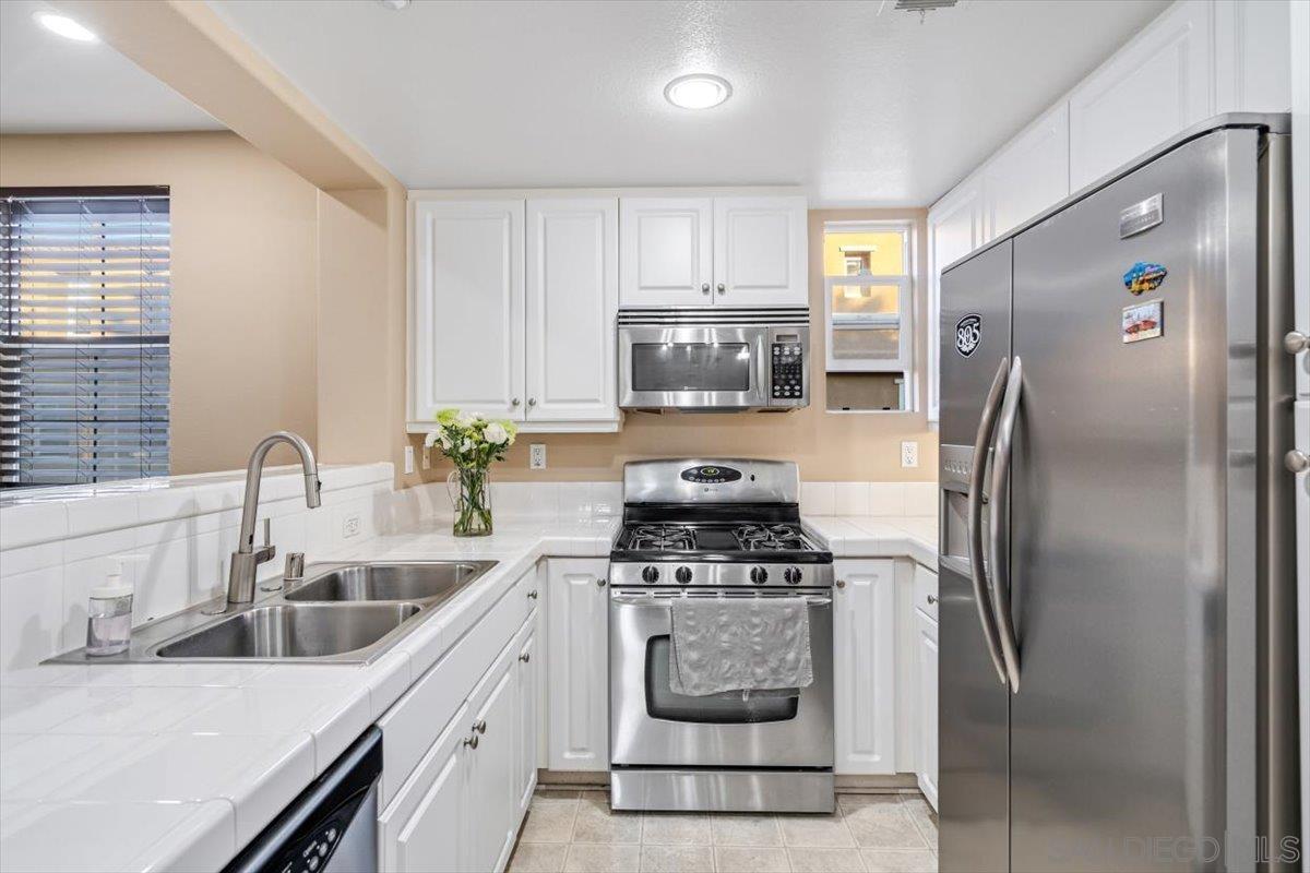 Detail Gallery Image 7 of 25 For 786  Anchor Cove, San Diego,  CA 92154 - 2 Beds | 2/1 Baths