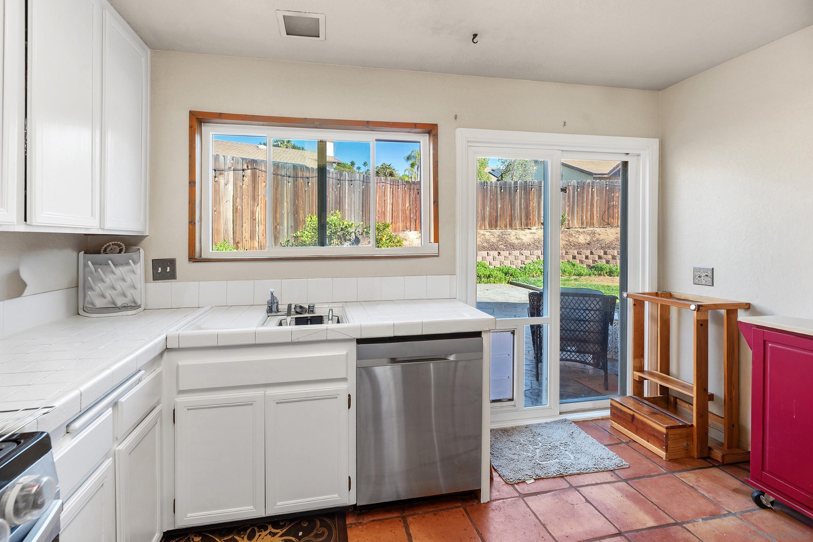 Detail Gallery Image 13 of 32 For 1904  Woodland Glen, Escondido,  CA 92027 - 3 Beds | 2 Baths