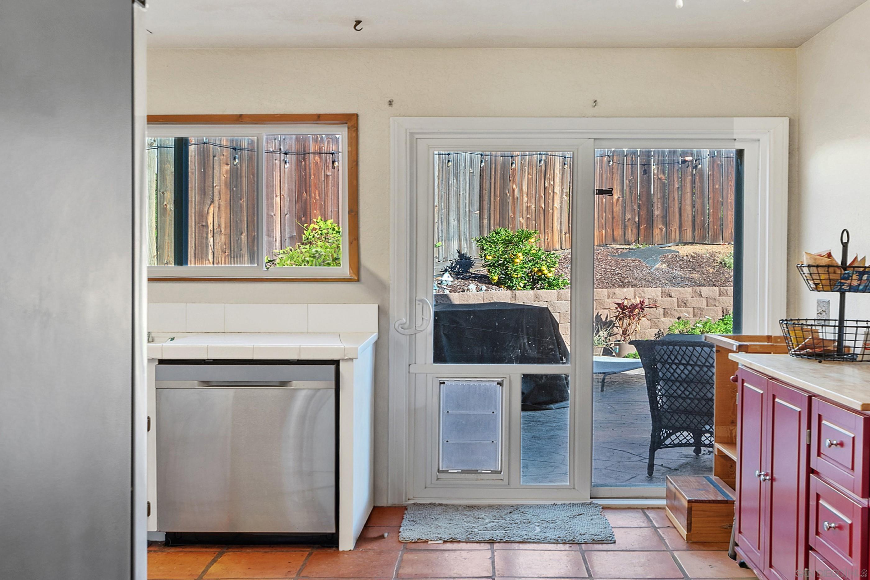 Detail Gallery Image 10 of 32 For 1904  Woodland Glen, Escondido,  CA 92027 - 3 Beds | 2 Baths