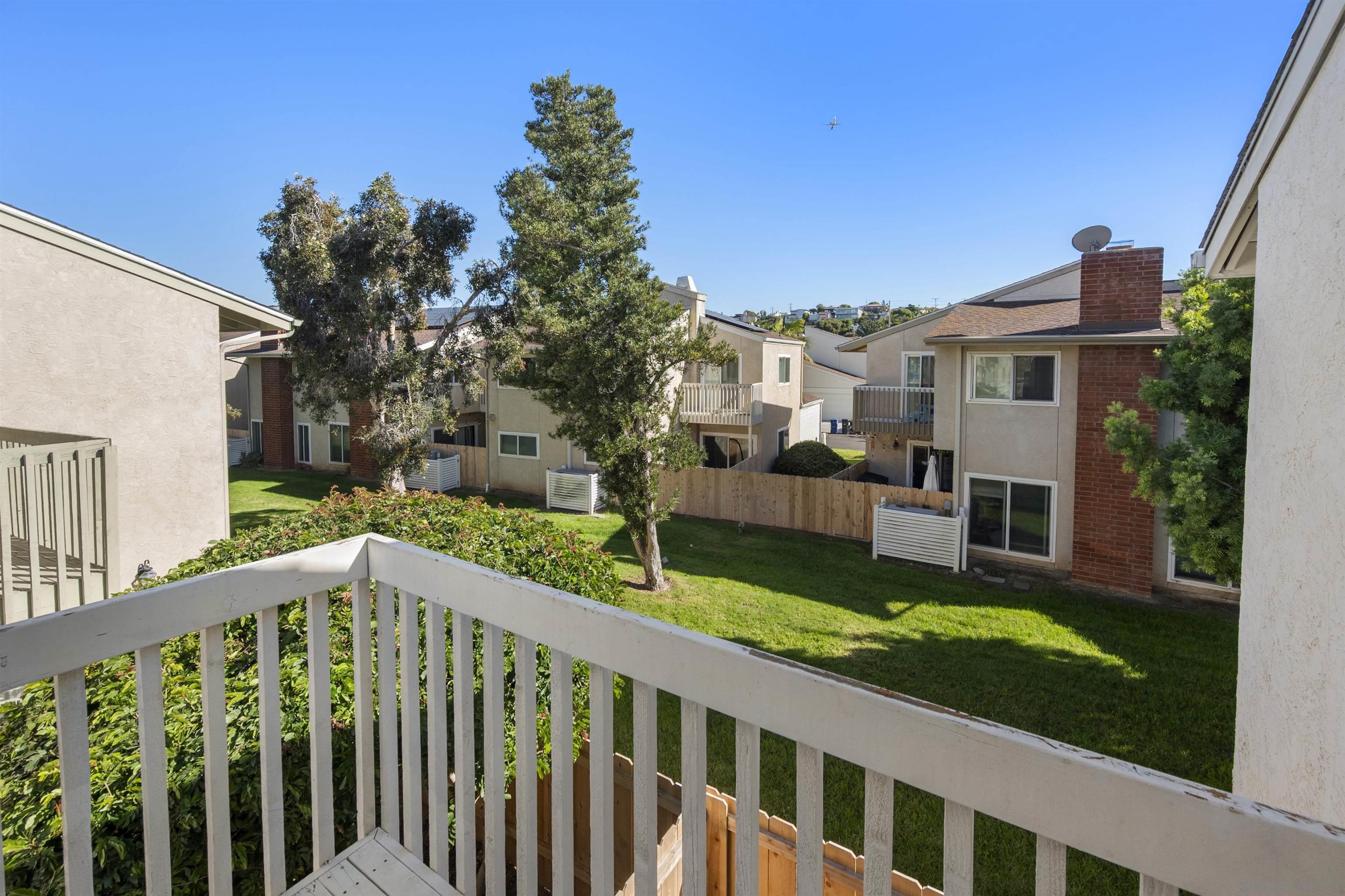 Detail Gallery Image 31 of 51 For 2313  Caminito Mira, San Diego,  CA 92107 - 3 Beds | 2/1 Baths