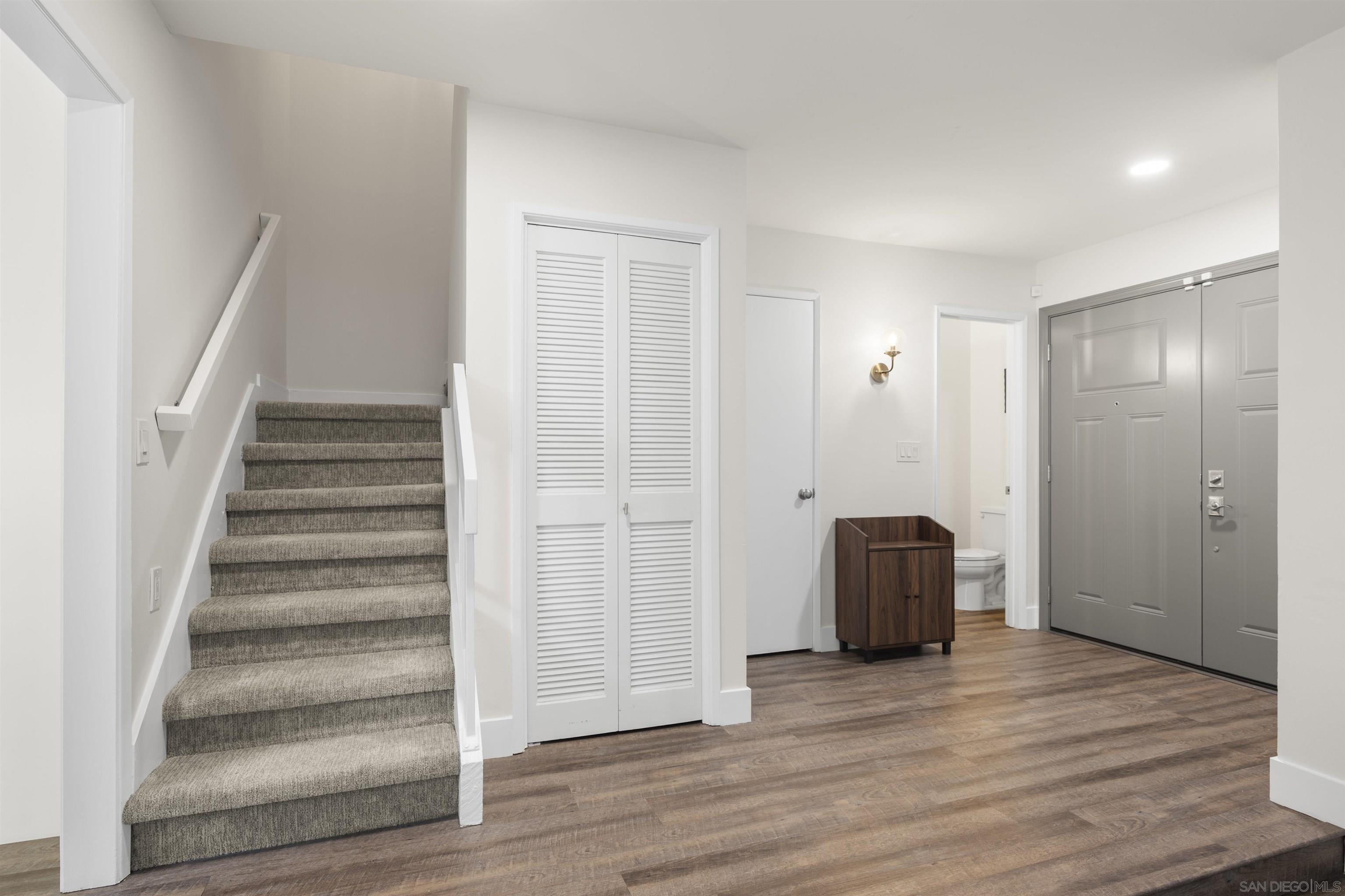 Detail Gallery Image 5 of 51 For 2313  Caminito Mira, San Diego,  CA 92107 - 3 Beds | 2/1 Baths