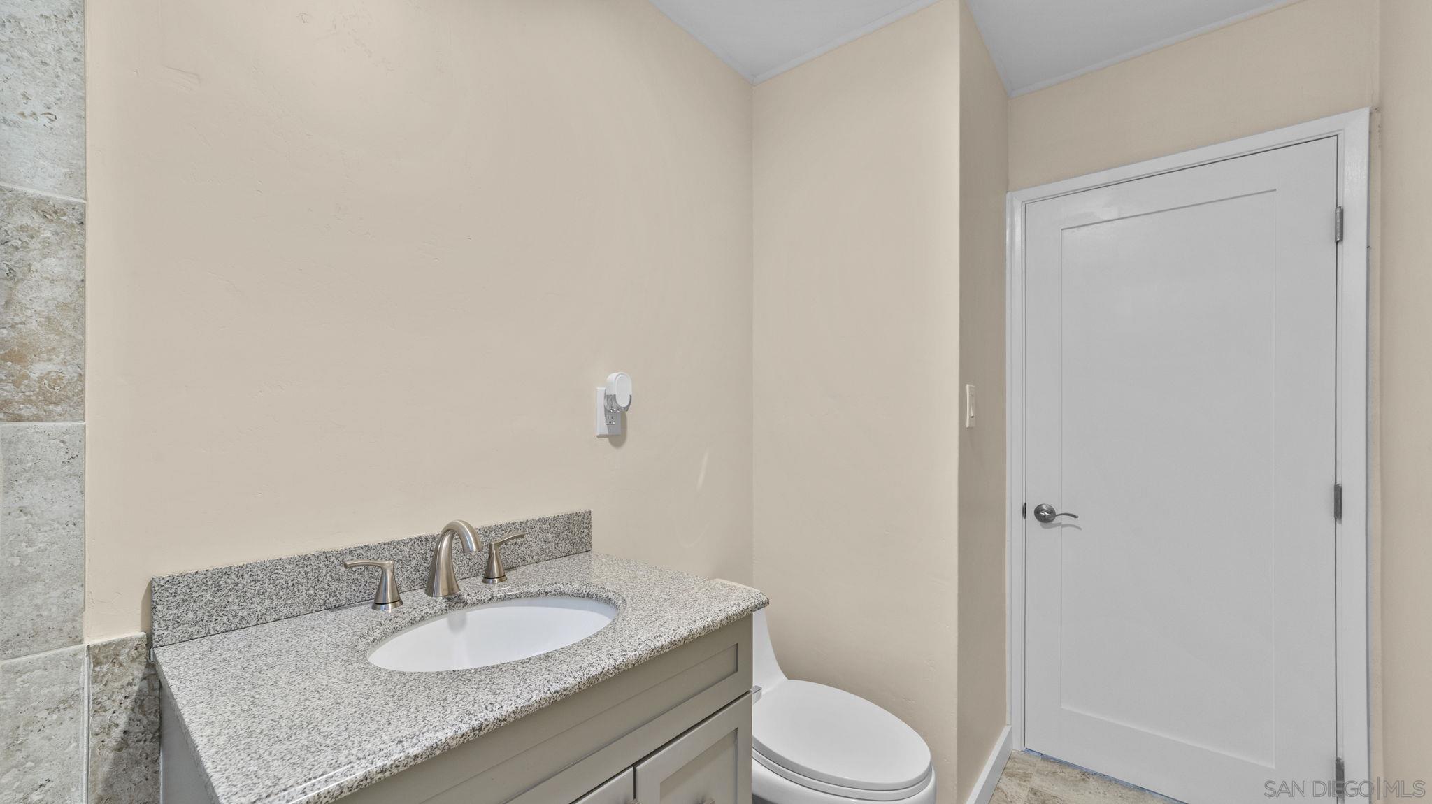 Detail Gallery Image 18 of 40 For 204 N Citrus Ave, Vista,  CA 92084 - 2 Beds | 1 Baths