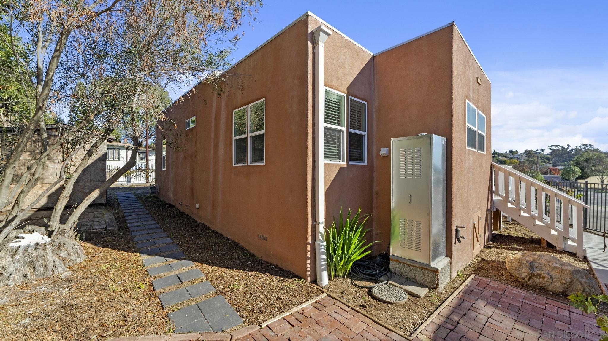 Detail Gallery Image 26 of 40 For 204 N Citrus Ave, Vista,  CA 92084 - 2 Beds | 1 Baths