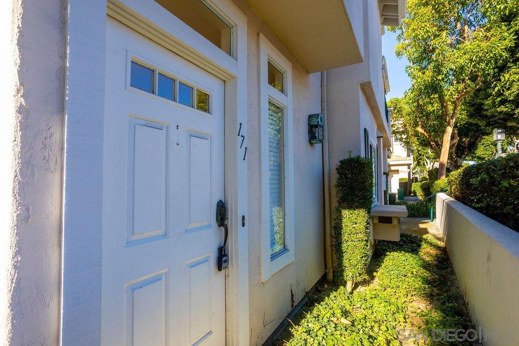 Detail Gallery Image 3 of 27 For 7224  Shoreline Dr  171, San Diego,  CA 92122 - 2 Beds | 2 Baths