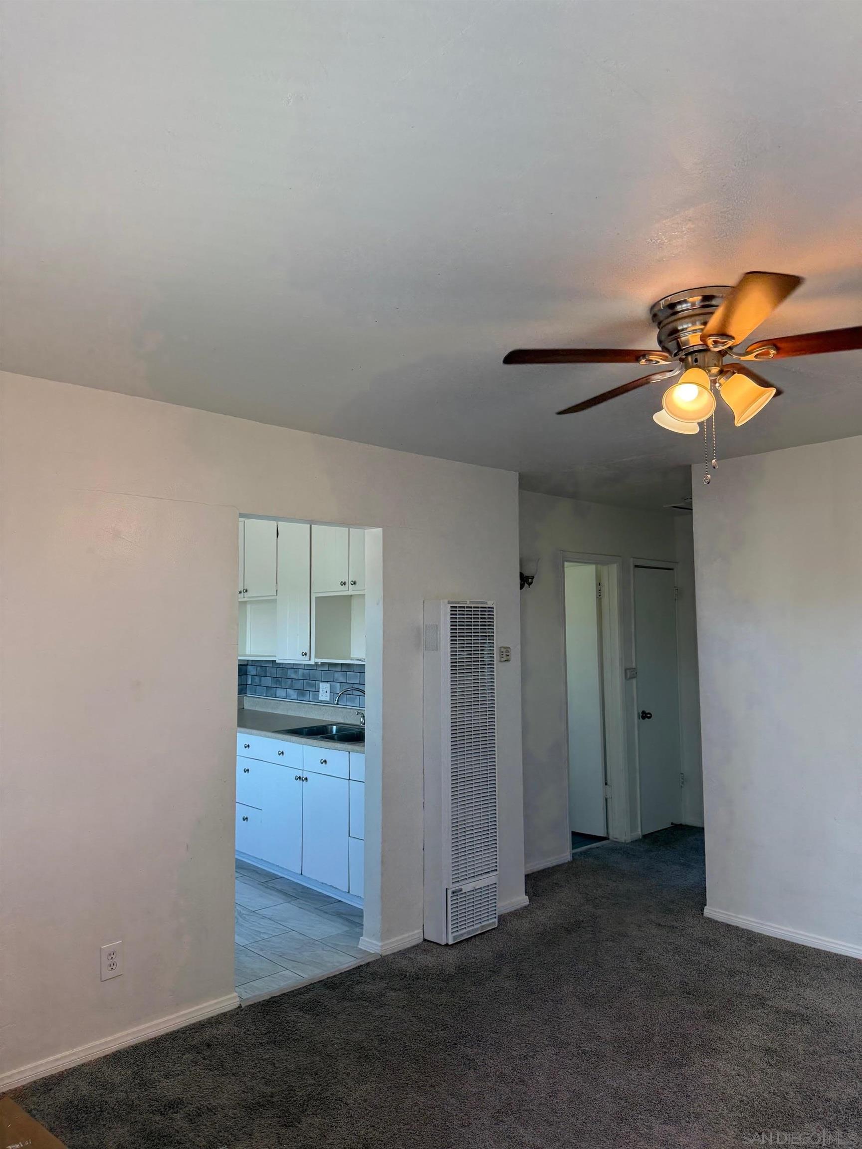 Front Image Thumbnail for SD250045408