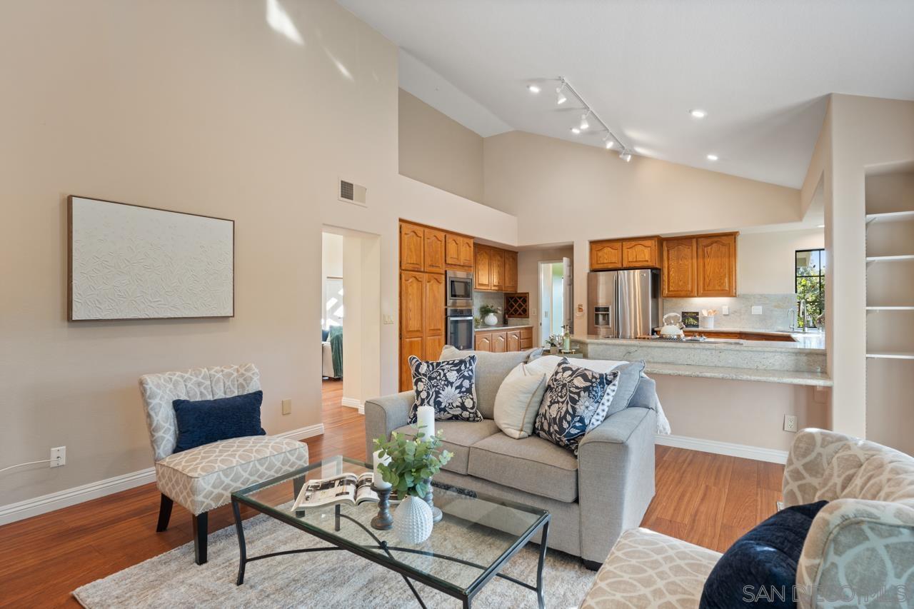 Detail Gallery Image 18 of 55 For 12565  Fairbrook Rd, San Diego,  CA 92131 - 3 Beds | 2 Baths