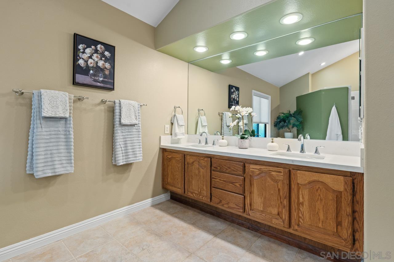 Detail Gallery Image 23 of 55 For 12565  Fairbrook Rd, San Diego,  CA 92131 - 3 Beds | 2 Baths