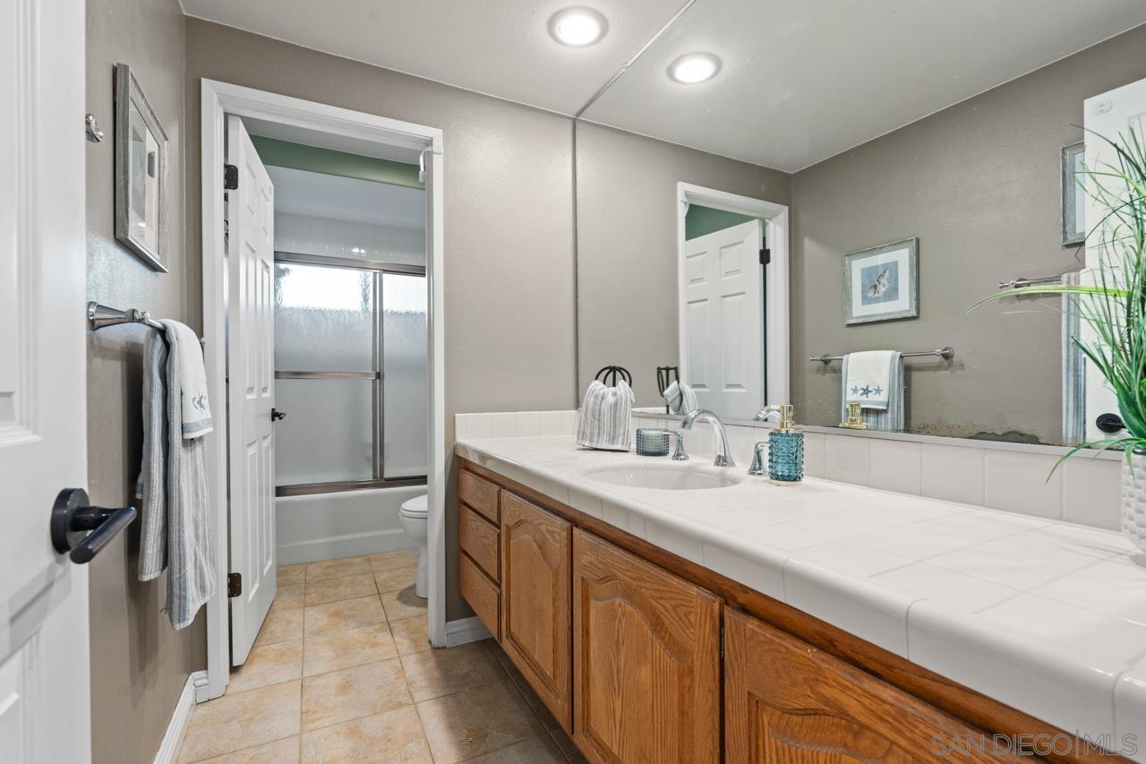 Detail Gallery Image 25 of 55 For 12565  Fairbrook Rd, San Diego,  CA 92131 - 3 Beds | 2 Baths