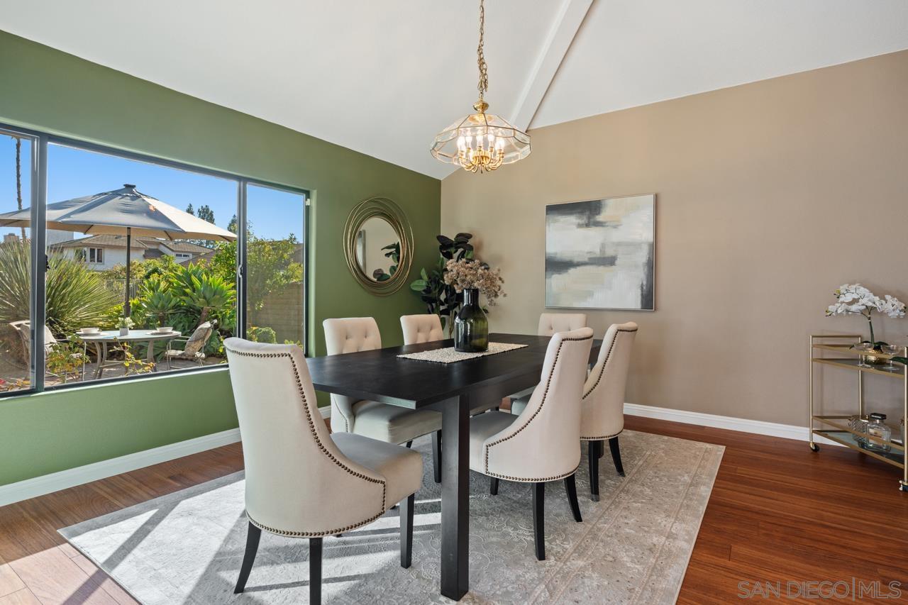 Detail Gallery Image 9 of 55 For 12565  Fairbrook Rd, San Diego,  CA 92131 - 3 Beds | 2 Baths