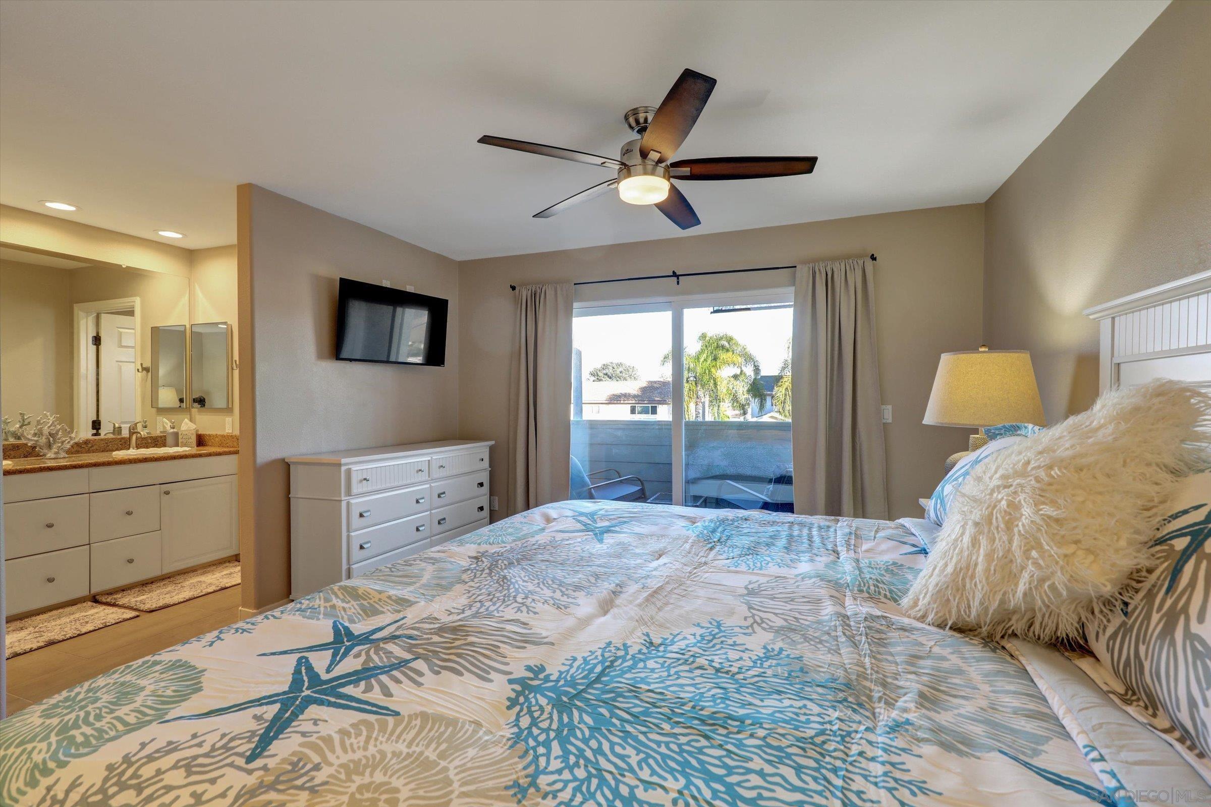 Detail Gallery Image 28 of 42 For Mendocino Blvd, San Diego,  CA 92107 - 5 Beds | 3 Baths