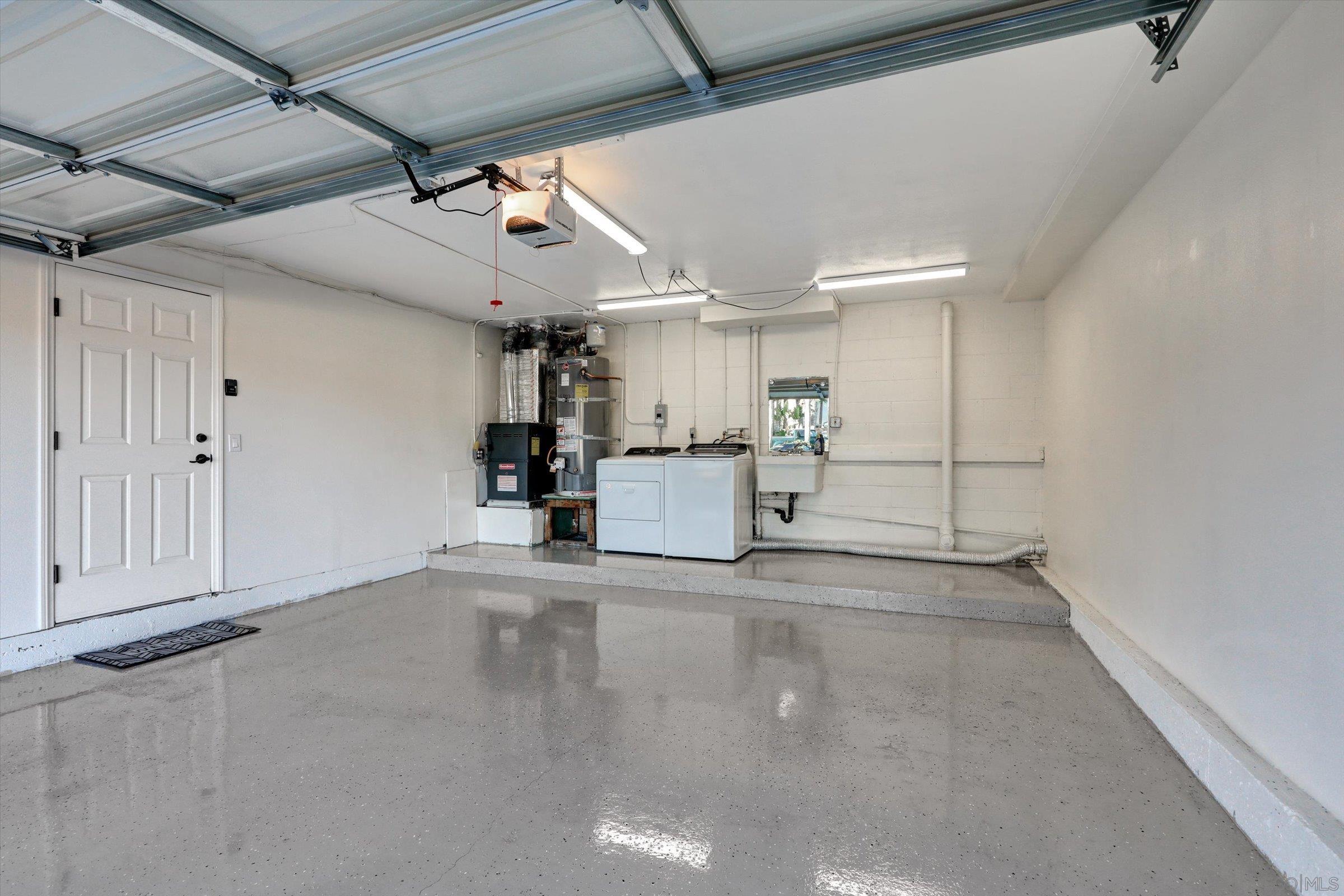 Detail Gallery Image 42 of 42 For Mendocino Blvd, San Diego,  CA 92107 - 5 Beds | 3 Baths