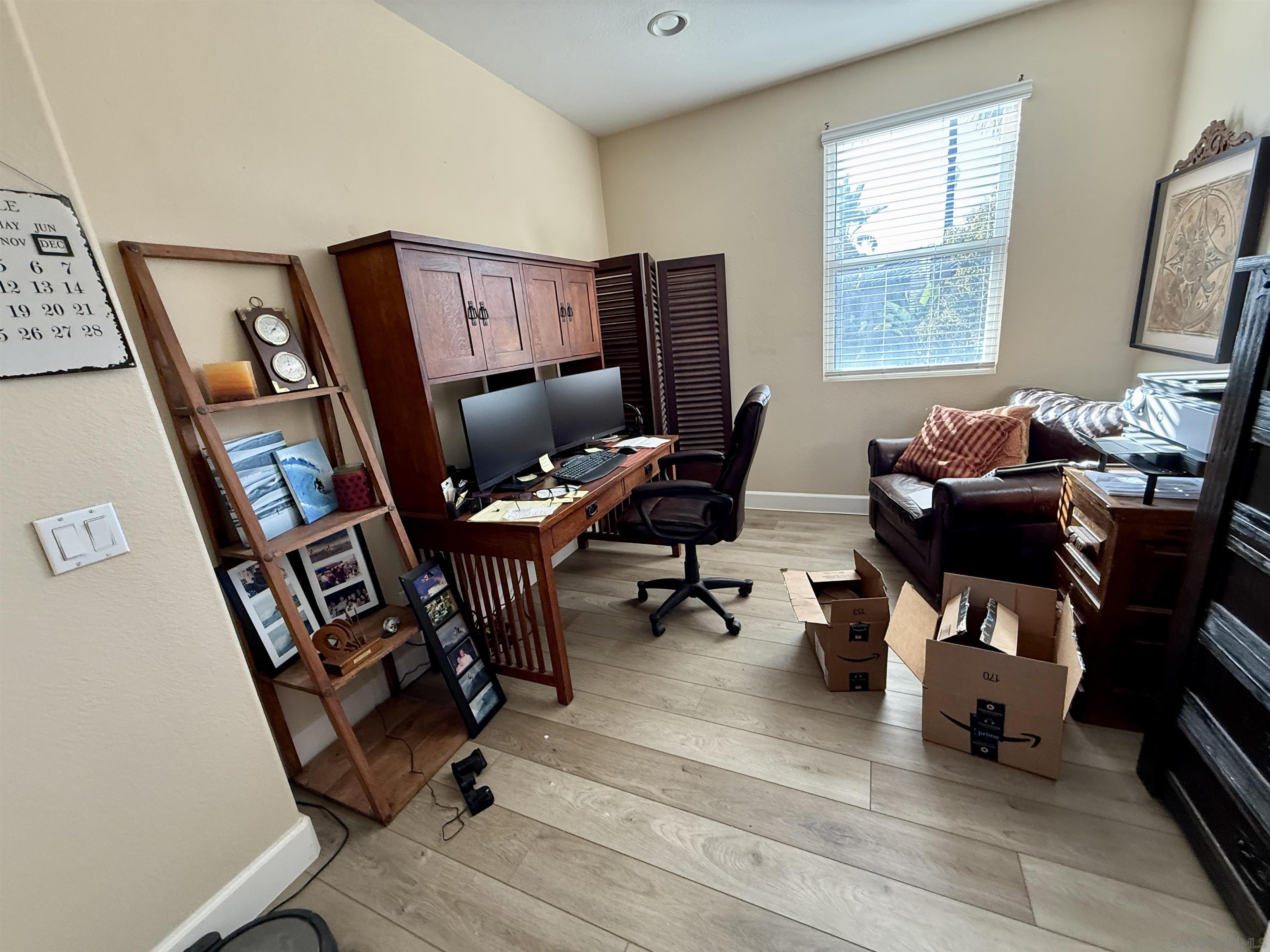 Detail Gallery Image 2 of 20 For 6471  Terraza Portico, Carlsbad,  CA 92009 - 3 Beds | 2/1 Baths