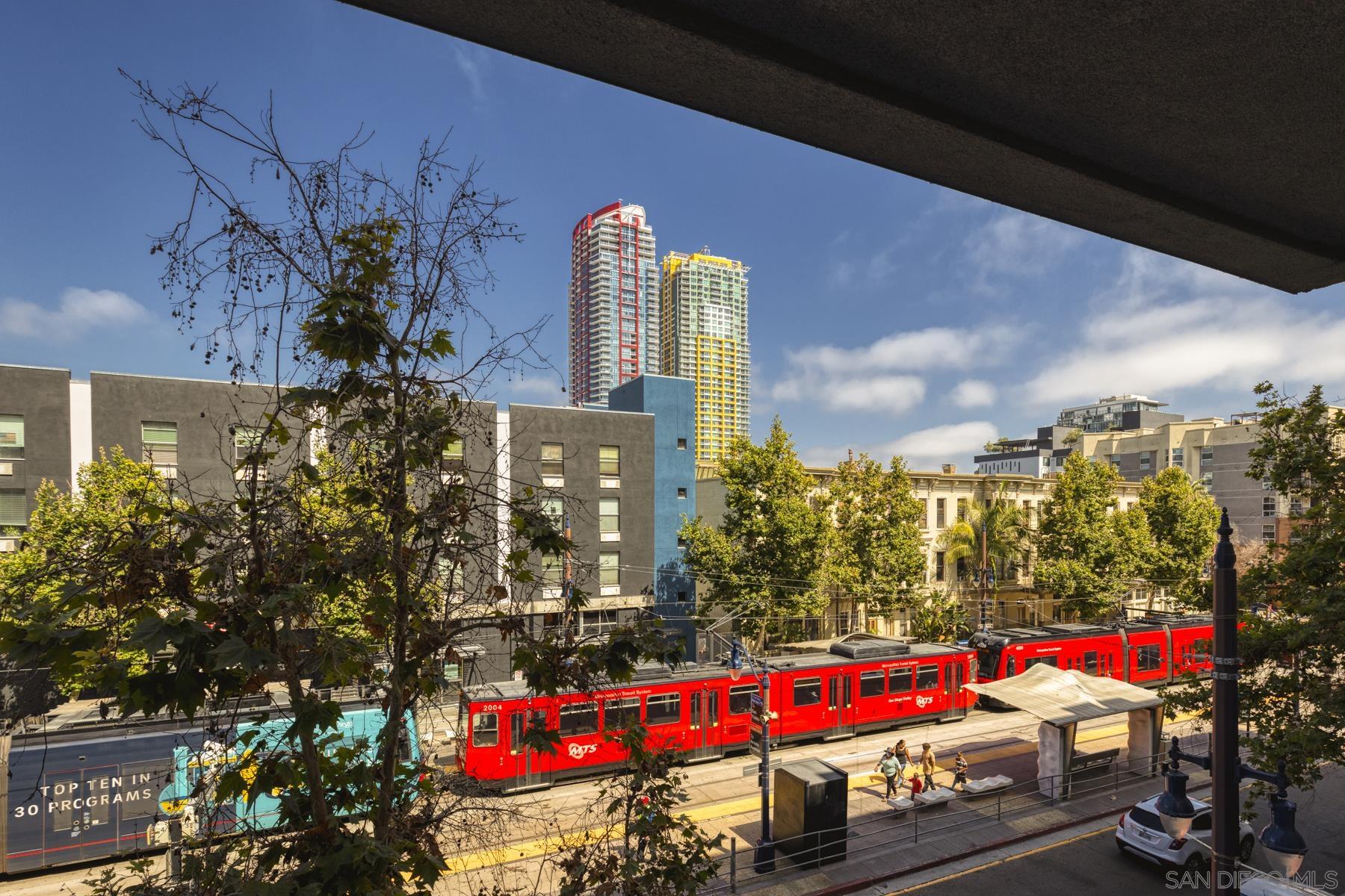 Detail Gallery Image 3 of 26 For 550  Park Blvd.  2308, San Diego,  CA 92101 - 1 Beds | 1 Baths