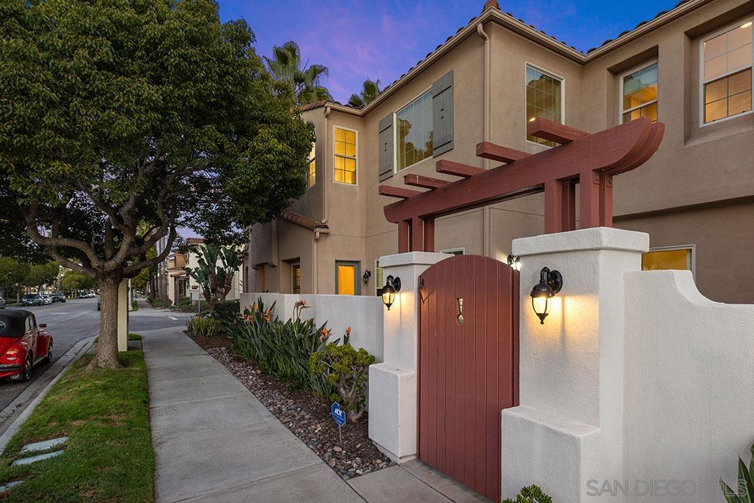 Detail Gallery Image 18 of 57 For 2793 E Bainbridge Road, San Diego,  CA 92106 - 3 Beds | 2/1 Baths