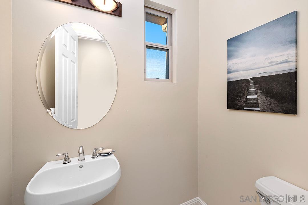 Detail Gallery Image 20 of 57 For 2793 E Bainbridge Road, San Diego,  CA 92106 - 3 Beds | 2/1 Baths