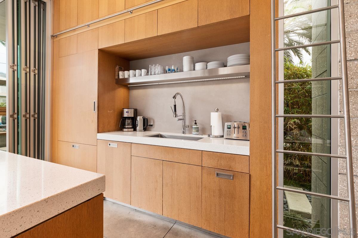 Detail Gallery Image 28 of 57 For 8001  Calle De La Plata, La Jolla,  CA 92037 - 4 Beds | 4/1 Baths