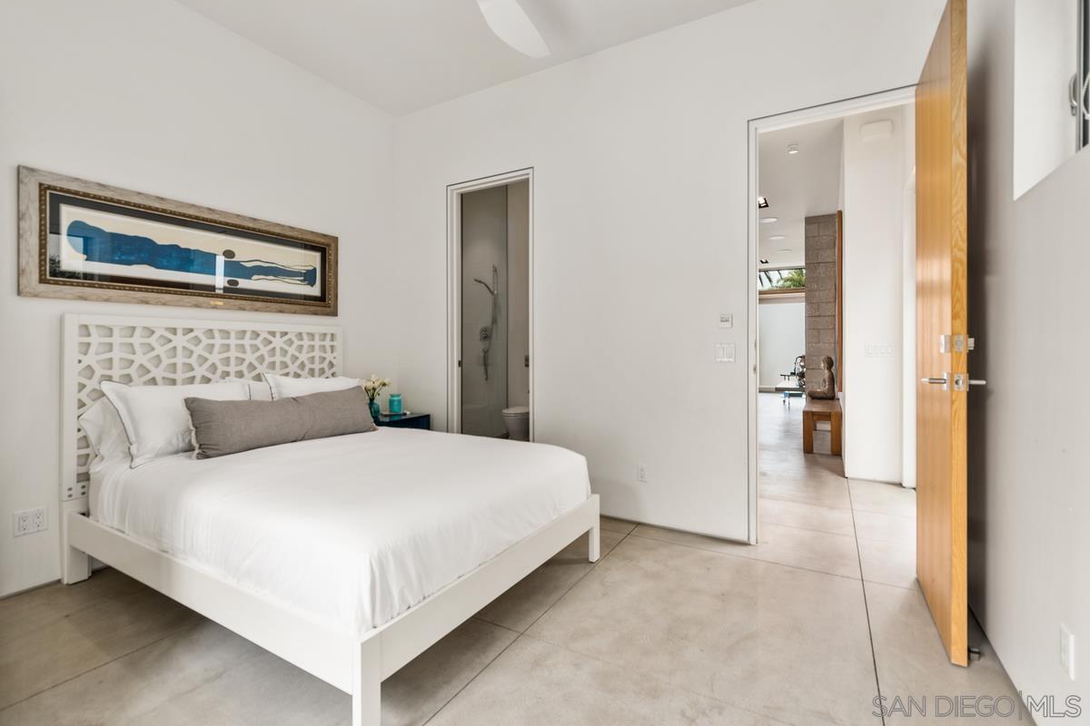 Detail Gallery Image 35 of 57 For 8001  Calle De La Plata, La Jolla,  CA 92037 - 4 Beds | 4/1 Baths