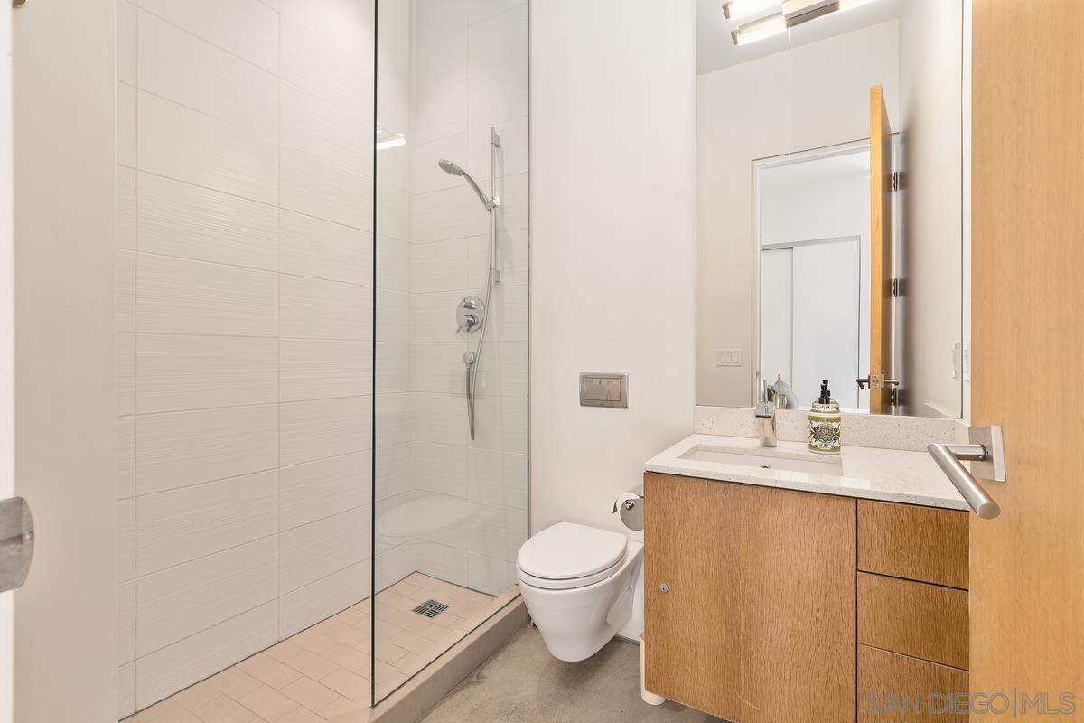 Detail Gallery Image 36 of 57 For 8001  Calle De La Plata, La Jolla,  CA 92037 - 4 Beds | 4/1 Baths