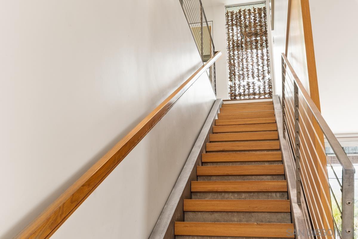 Detail Gallery Image 40 of 57 For 8001  Calle De La Plata, La Jolla,  CA 92037 - 4 Beds | 4/1 Baths