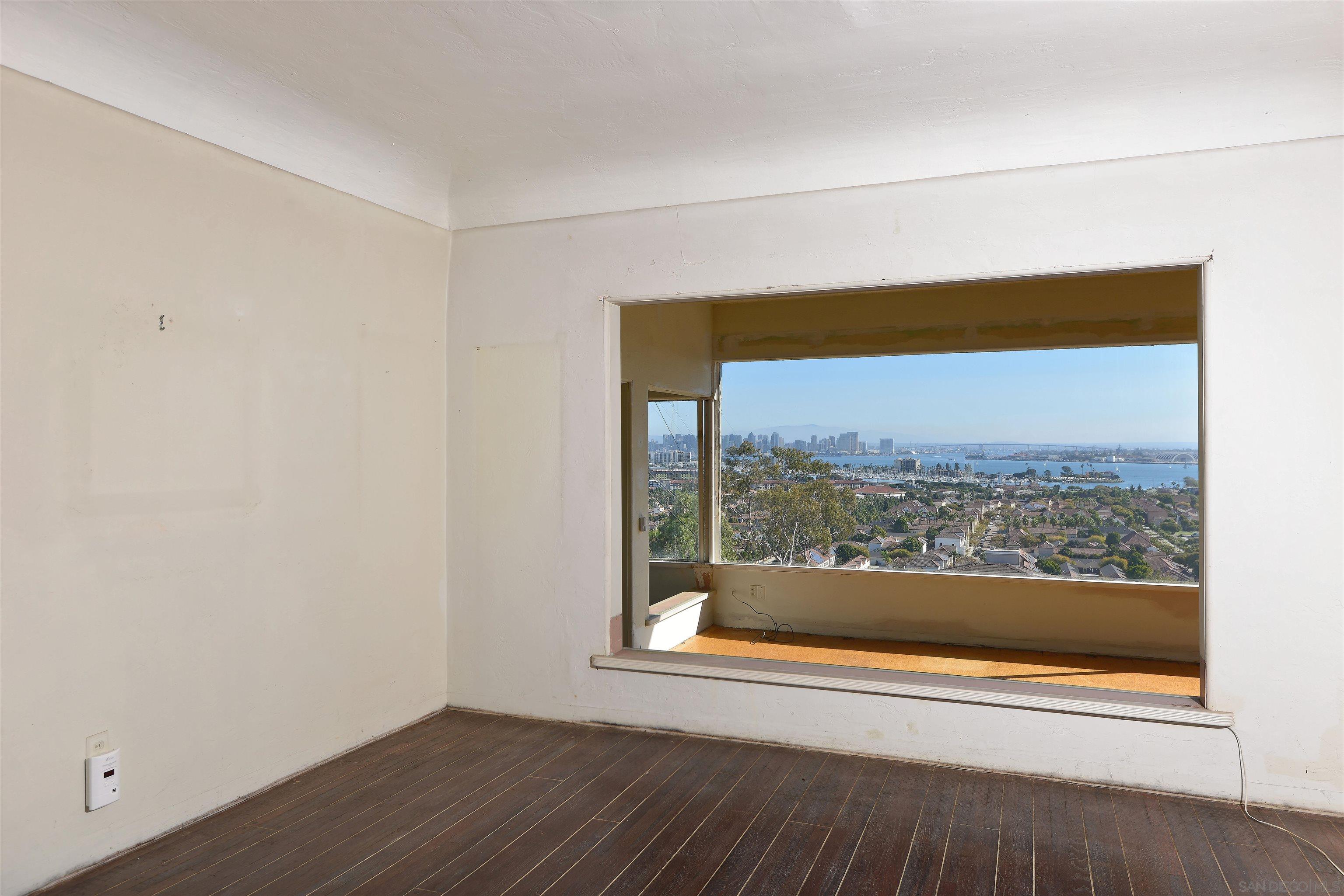 Detail Gallery Image 20 of 37 For 1925  Willow, San Diego,  CA 92106 - 3 Beds | 2 Baths