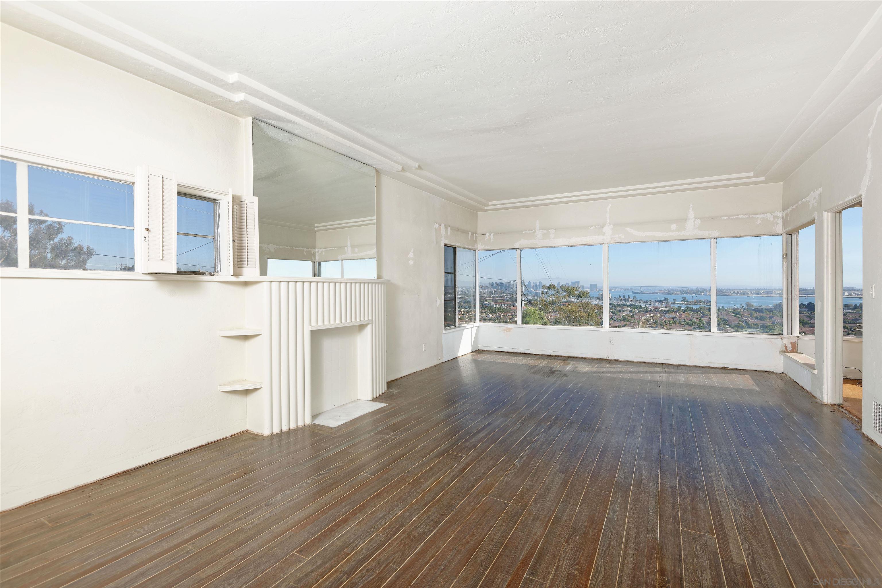 Detail Gallery Image 25 of 37 For 1925  Willow, San Diego,  CA 92106 - 3 Beds | 2 Baths